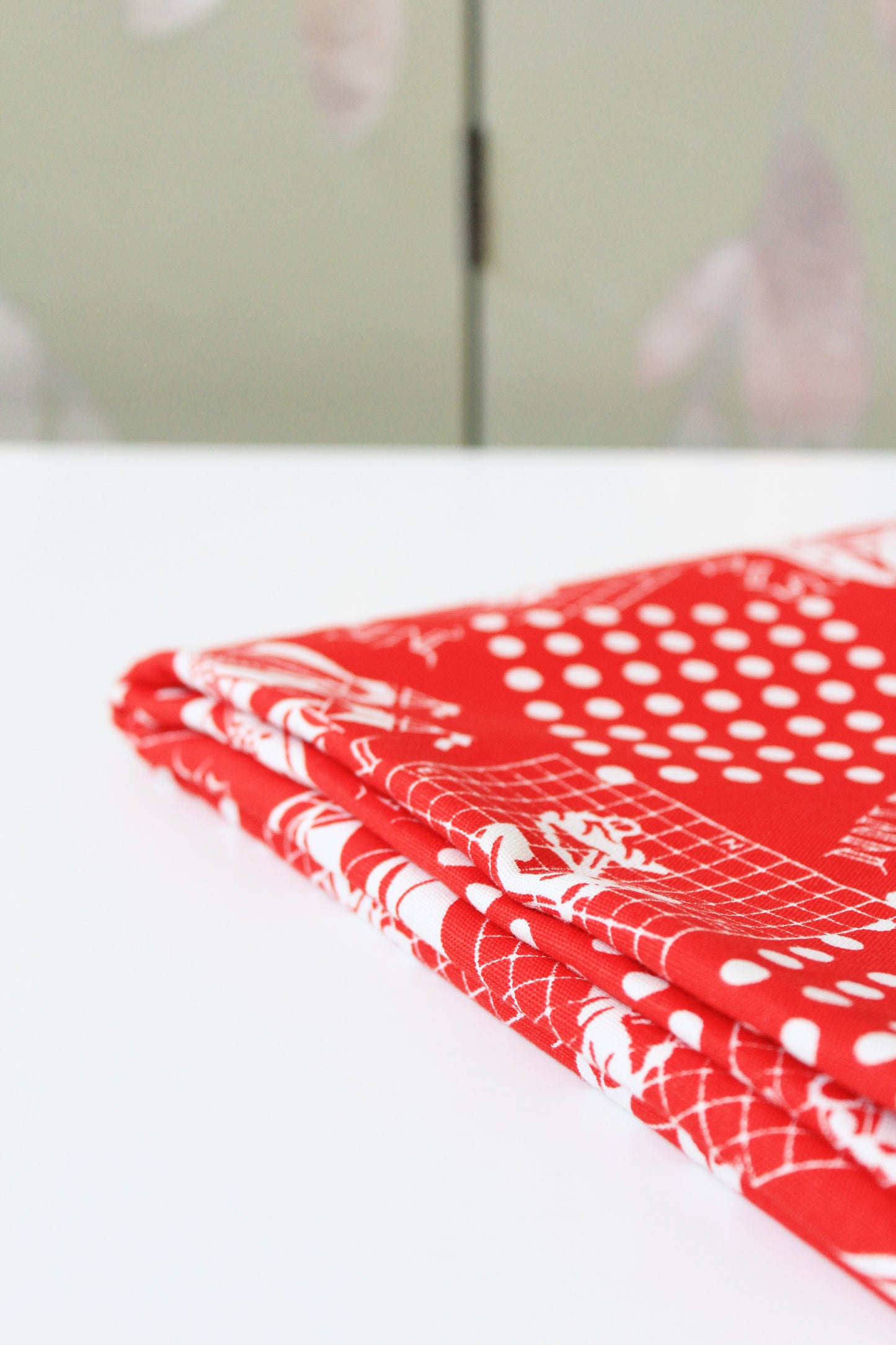 1980s Red And White Sailboat/Anchor Nautical Cotton Vintage Print Fabric, 4 Yards