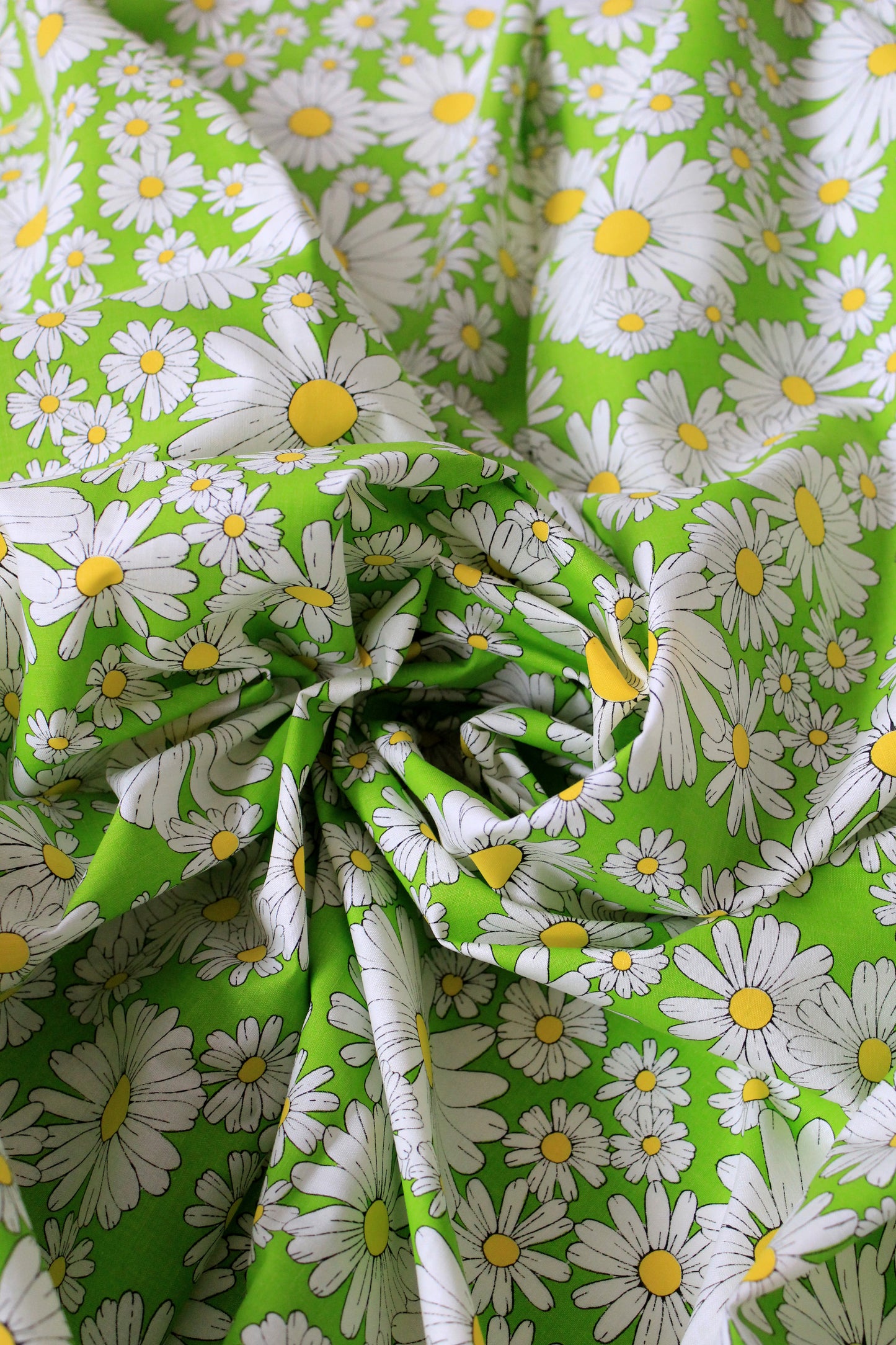 1960s Lime Green Cotton Sewing Fabric With Daisy Flowers , 3.8 Yards