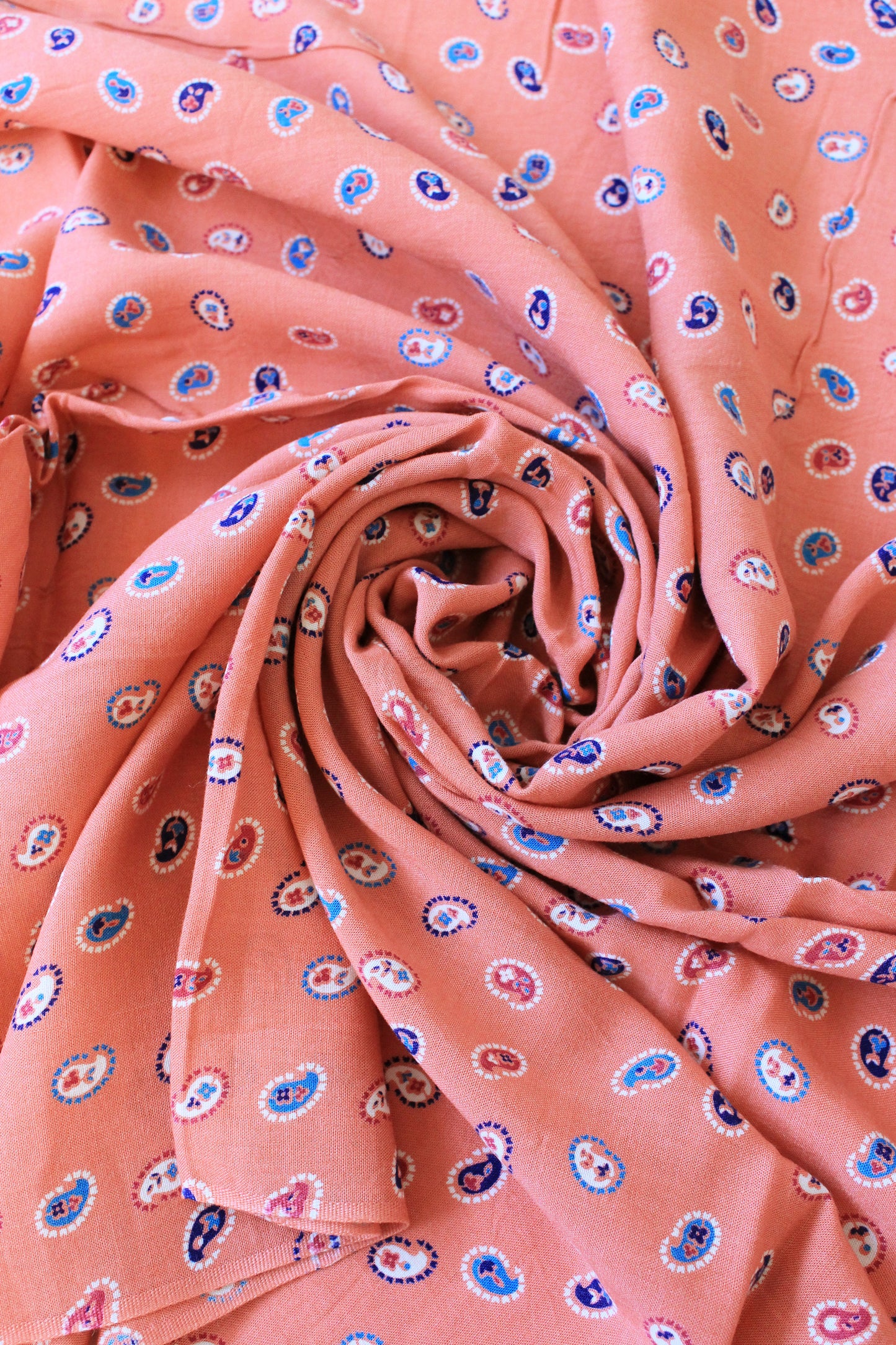 NEEDS MEASUREMENTS 1940s Pink And Blue Paisley Amoeba Shape Rayon Fabric,