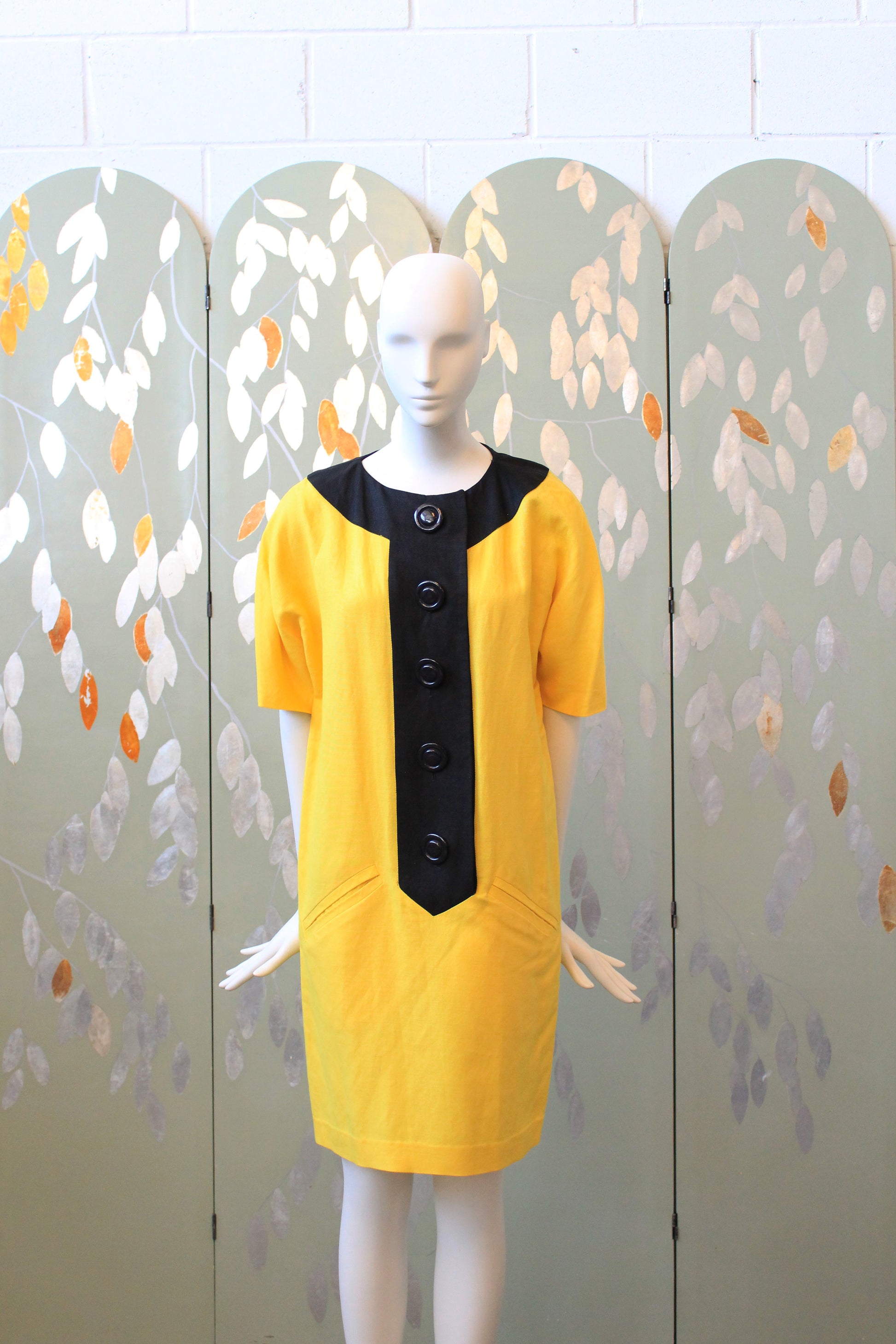 1980s Black And Yellow Oversized Buttons Shift Dress, Medium