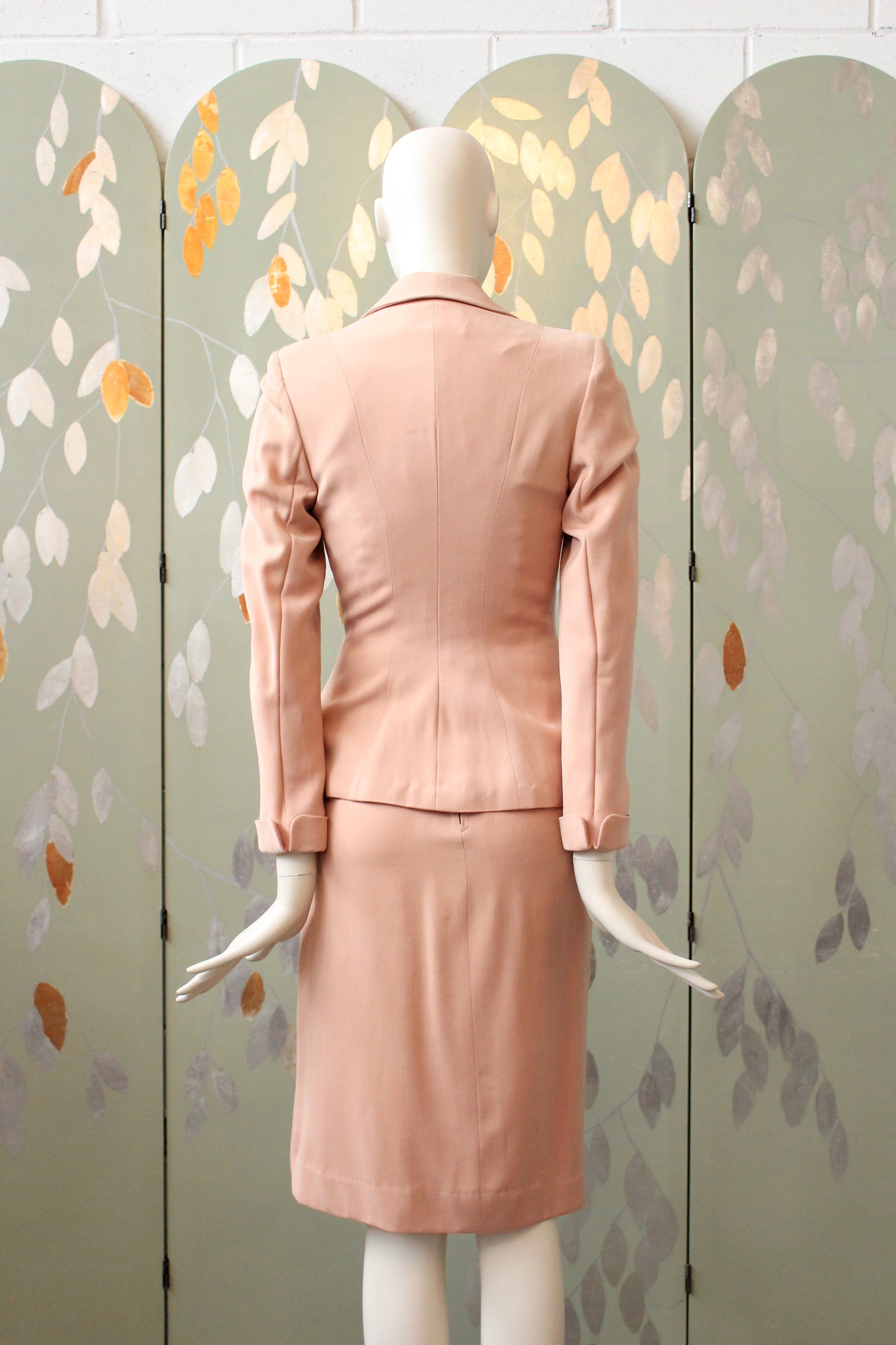 Vintage 1950s Fitted Blush Pink Daytime Spring Skirt Suit Set, XS