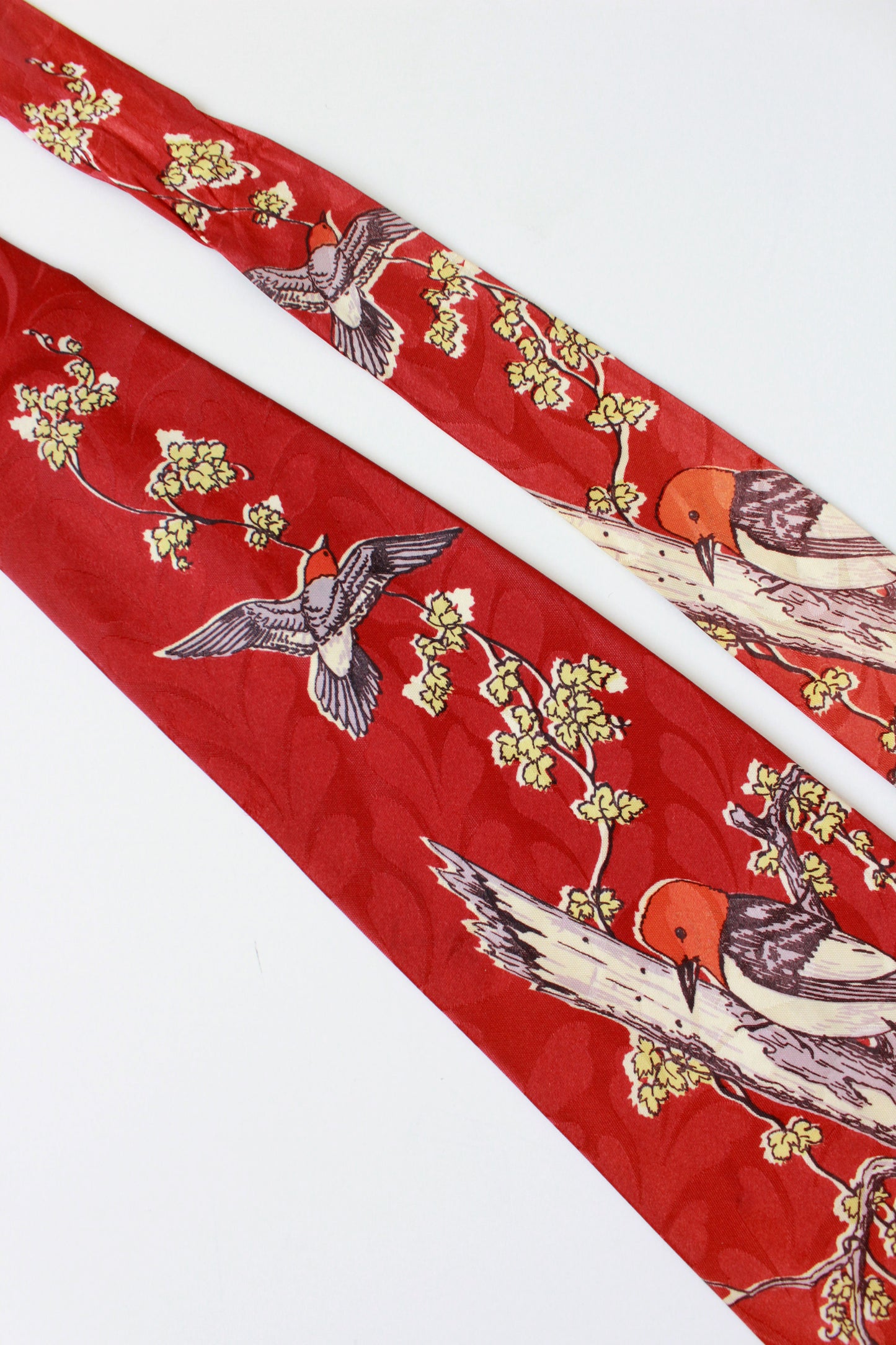 Vintage 1940s Red Headed Woodpecker Rayon Tie