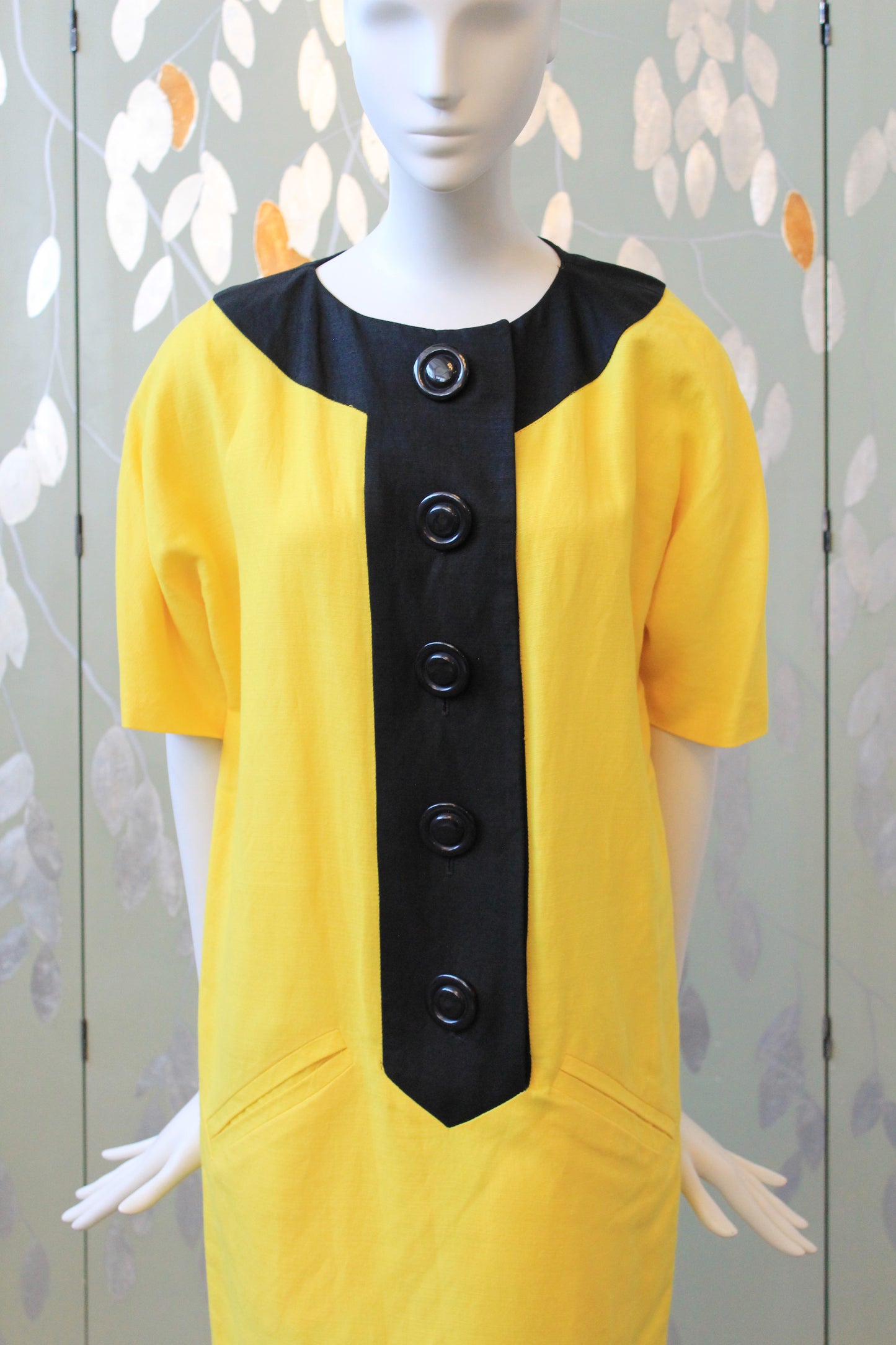1980s Black And Yellow Oversized Buttons Shift Dress, Medium