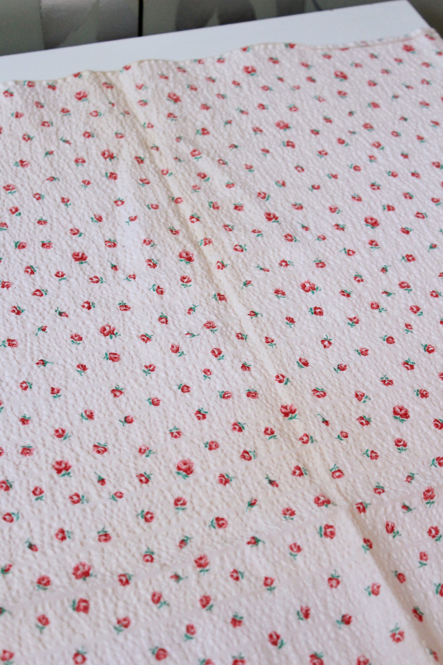 1950s Light Pink Ditsy Flower Cotton Sewing Fabric, 2.9 Yards