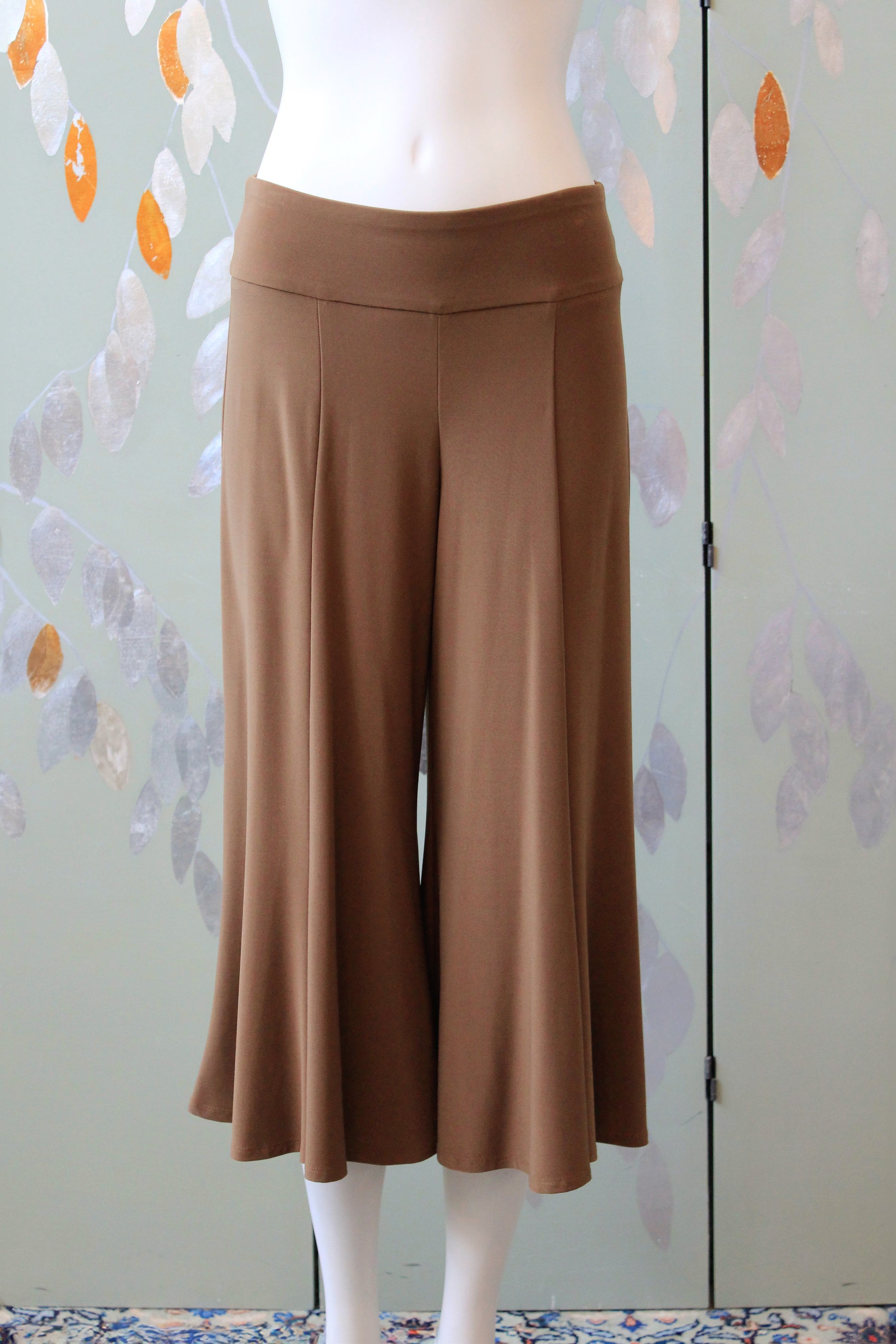 Early 2000s Jones New York Tan Matching Lounge Set, Small 