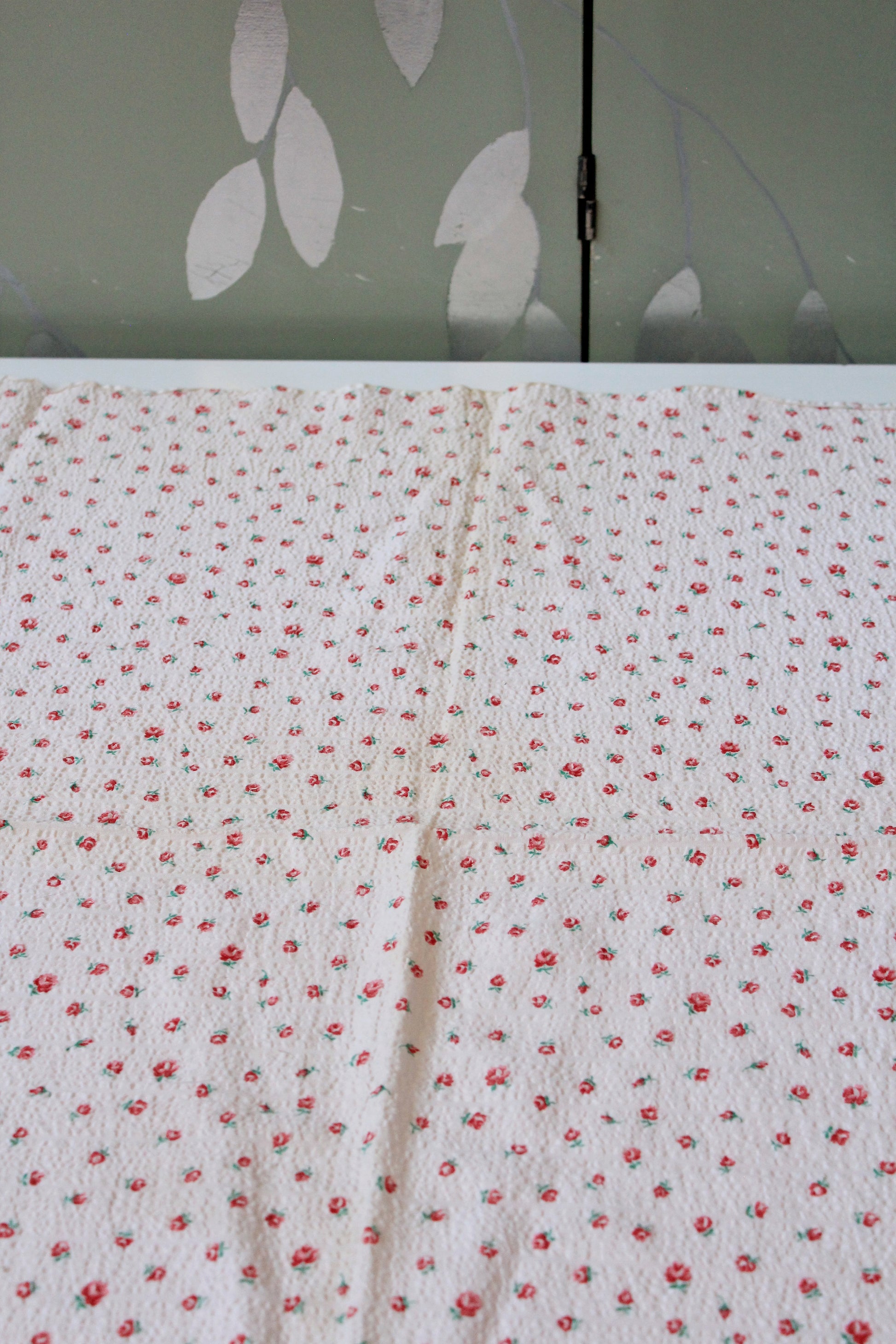 1950s Light Pink Ditsy Flower Cotton Sewing Fabric, 2.9 Yards