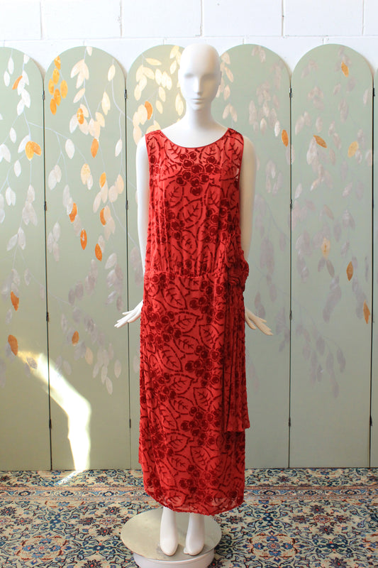 1920s Sleeveless Red Drop Waist Dress With Velvet Cranberries And Hip Detail, Small