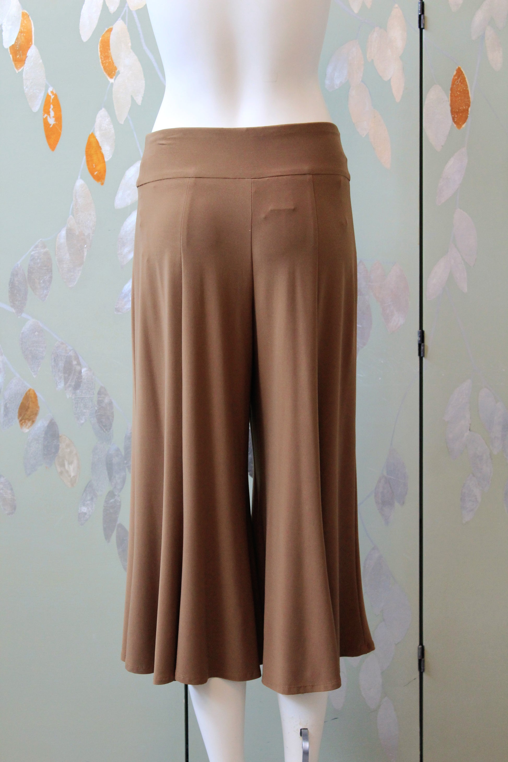 Early 2000s Jones New York Tan Matching Lounge Set, Small 