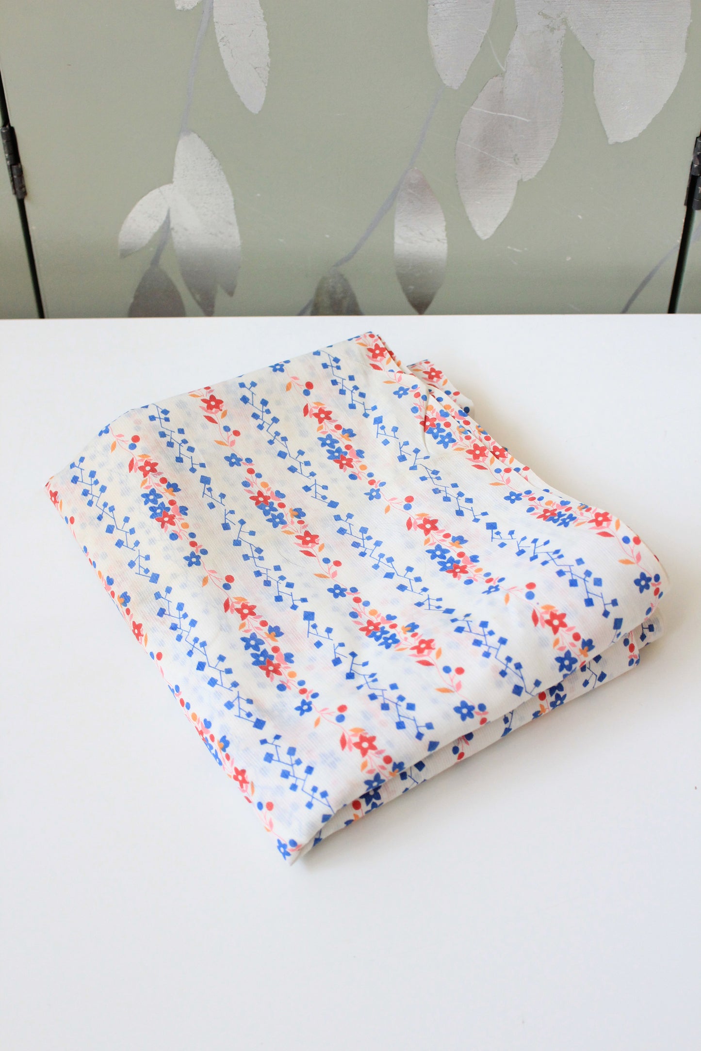 1940s White Cotton Sewing Fabric With Blue And Red Flowers, 3.6 Yards