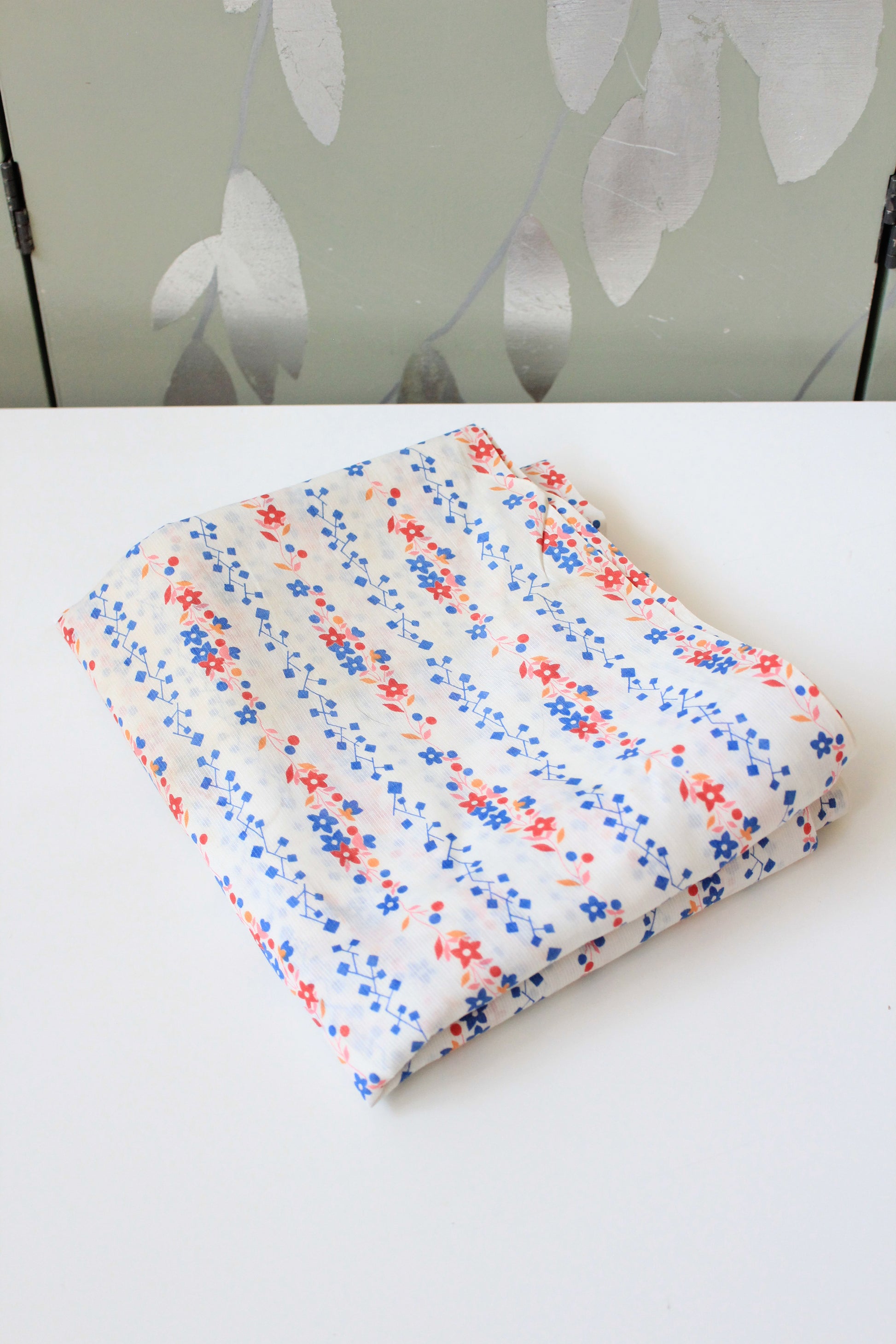 1940s White Cotton Sewing Fabric With Blue And Red Flowers, 3.6 Yards