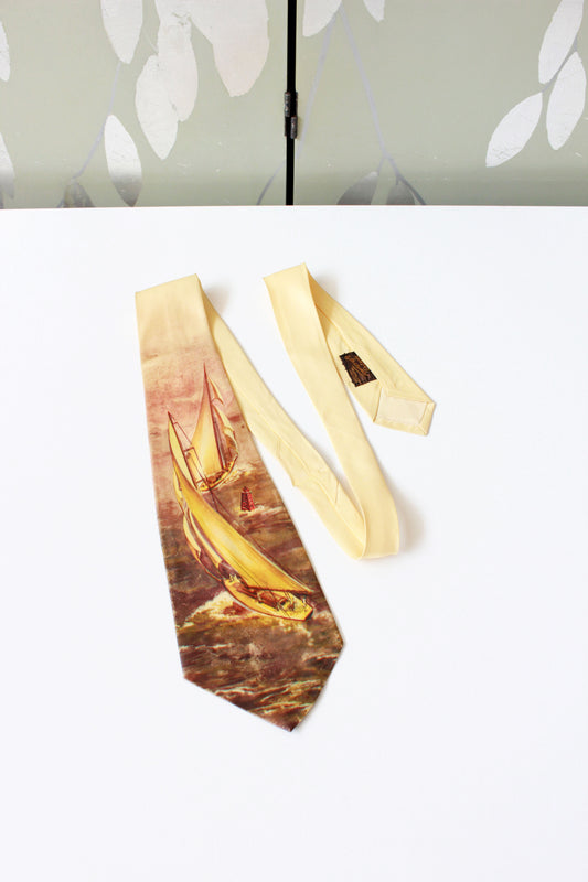 Vintage 1950s Photo Print Tie With Yellow Ships in Rayon, Mid Century