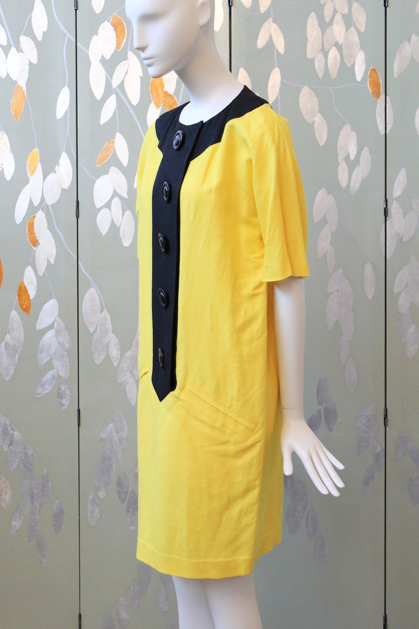 1980s Black And Yellow Oversized Buttons Shift Dress, Medium