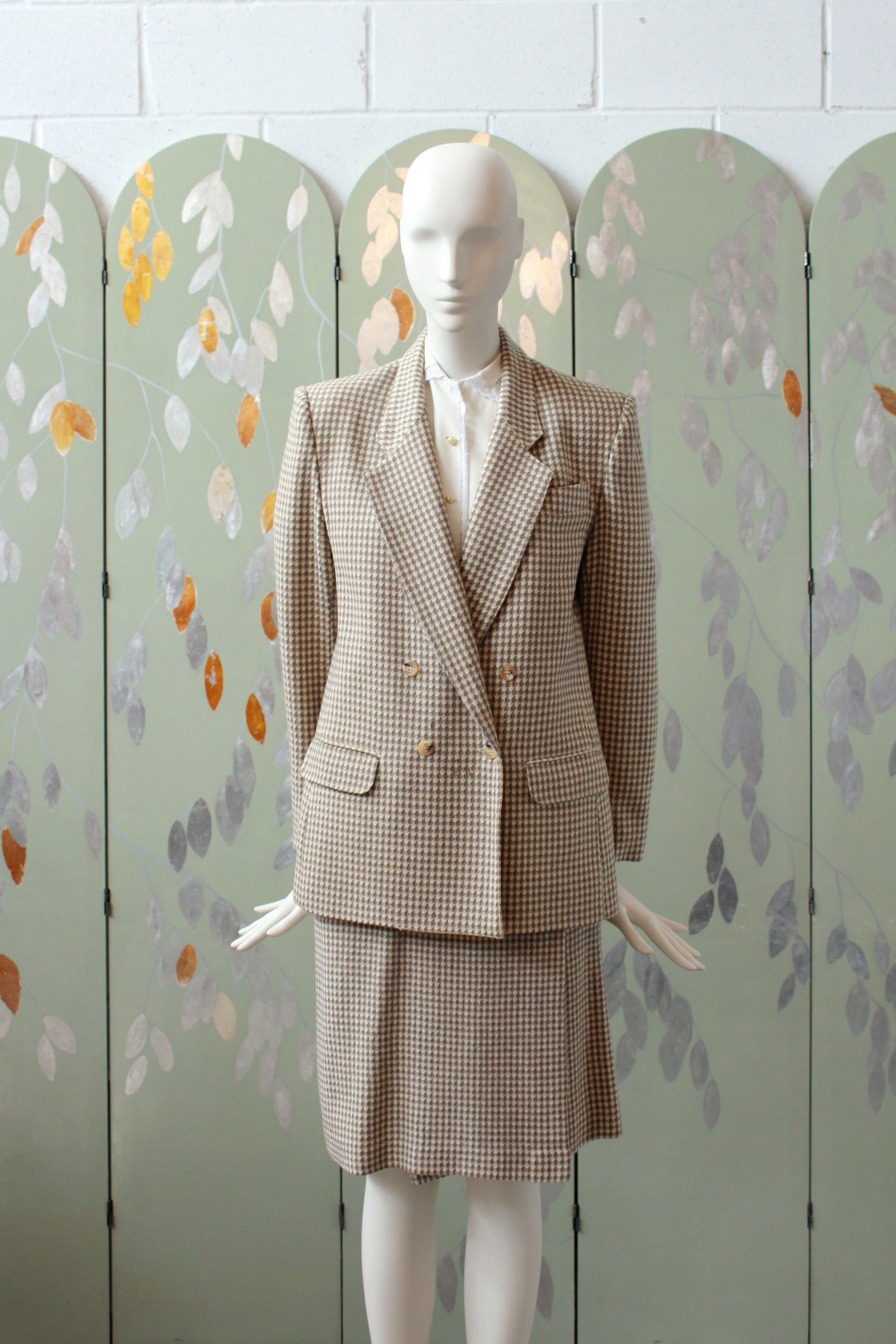 Vintage 1980s Cream And Beige Houndstooth Wool Wrap Skirt Set, S/M