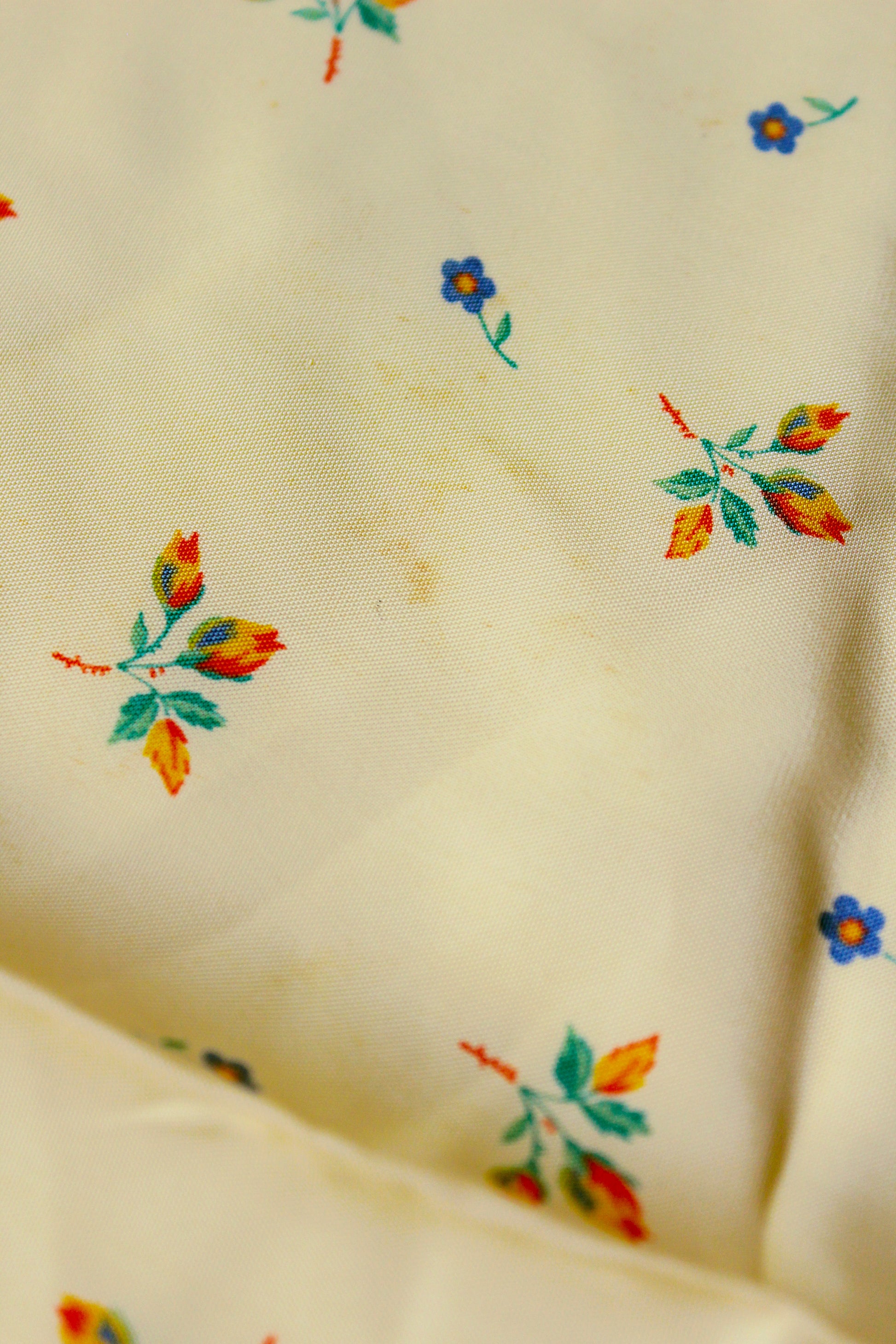 1940s Butter Yellow Small Ditsy Floral Print Rayon Sewing Fabric, 7 Yards