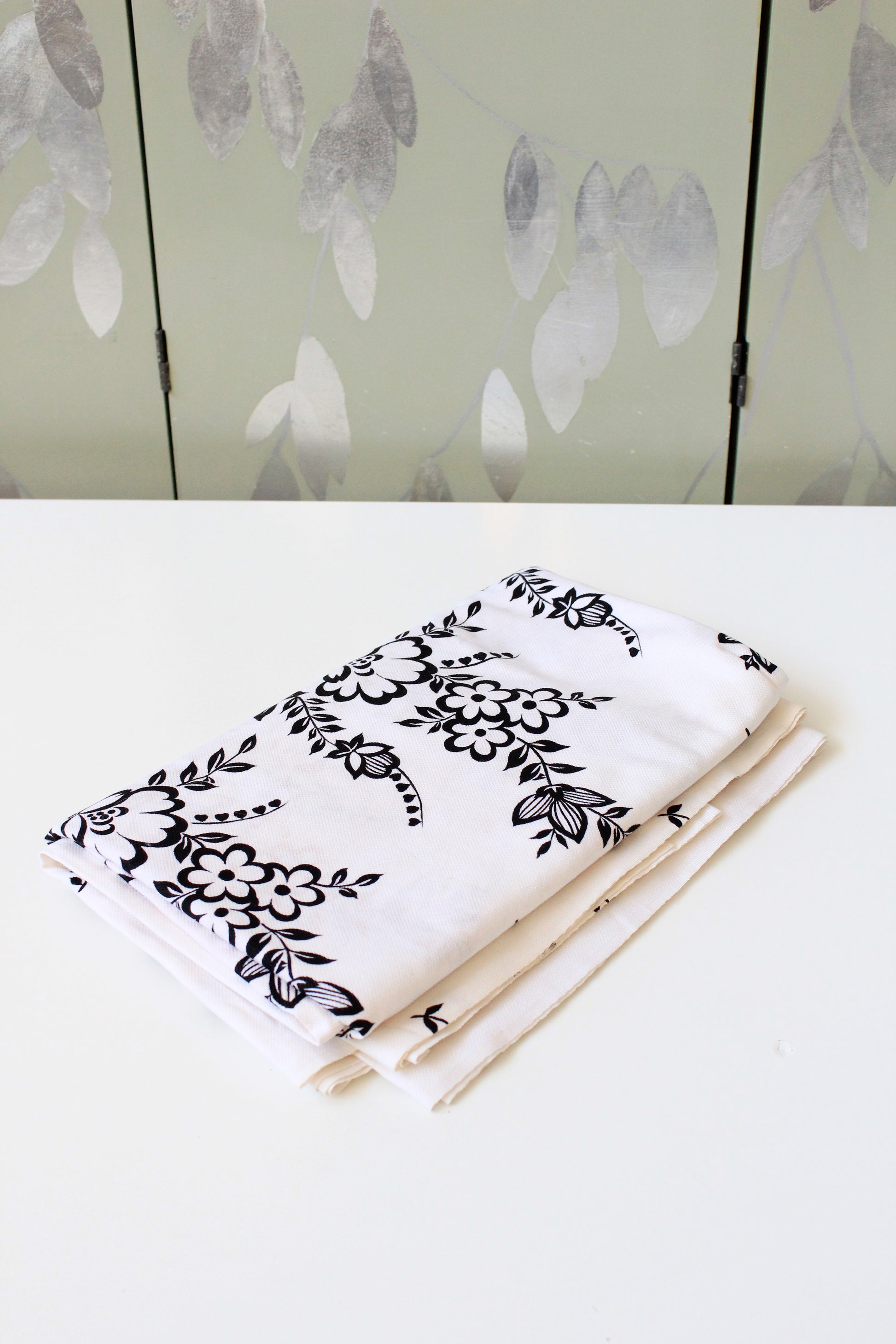 1980s Black And White Large Illustrated Floral Border Print Fabric, 3.9 Yards