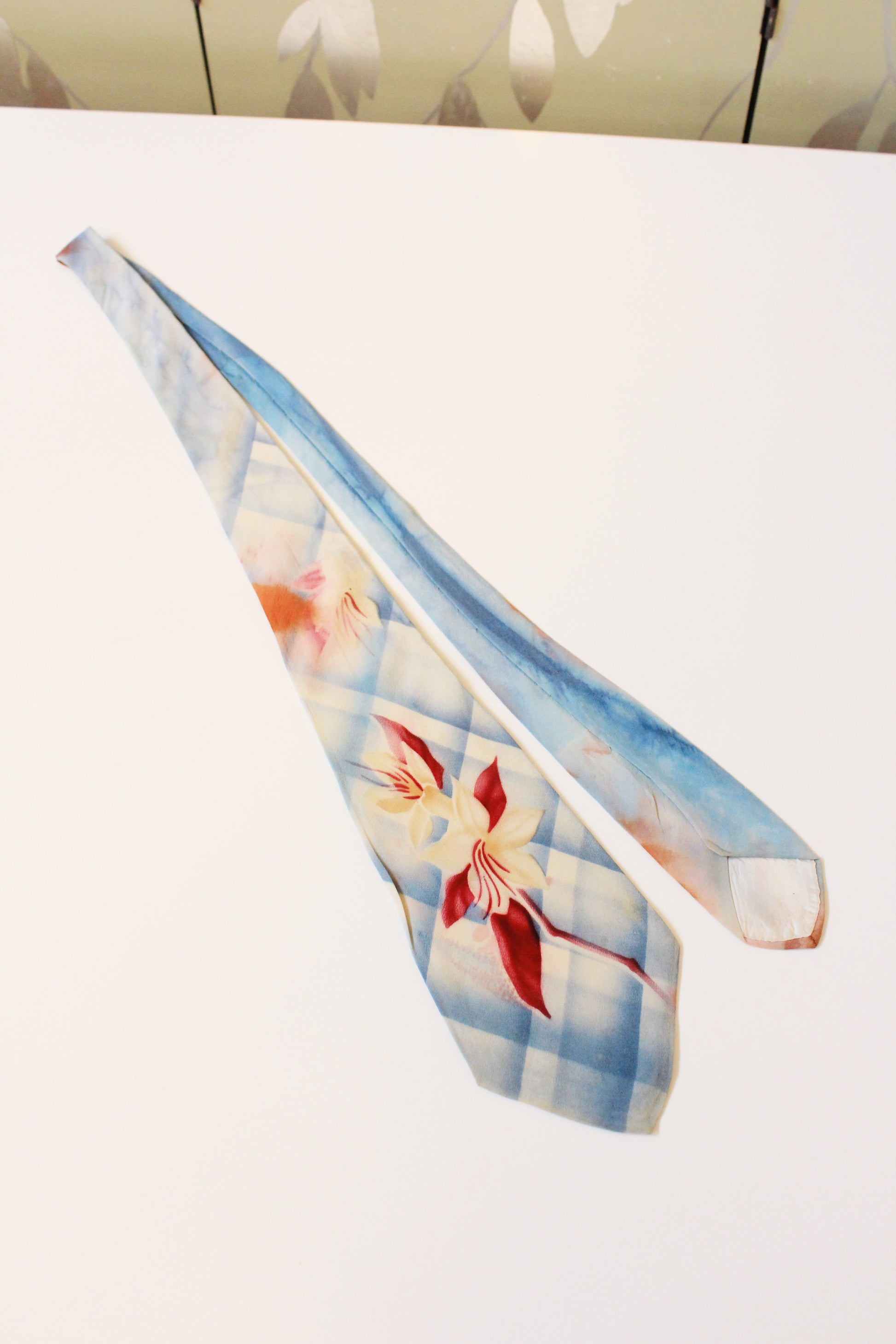 Vintage 1950s Light Blue Tie Dye Like Floral Hand Painted Tie