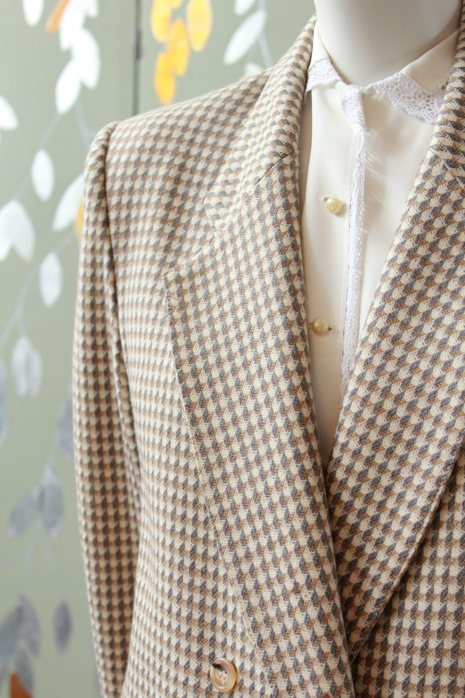 Vintage 1980s Cream And Beige Houndstooth Wool Wrap Skirt Set, S/M