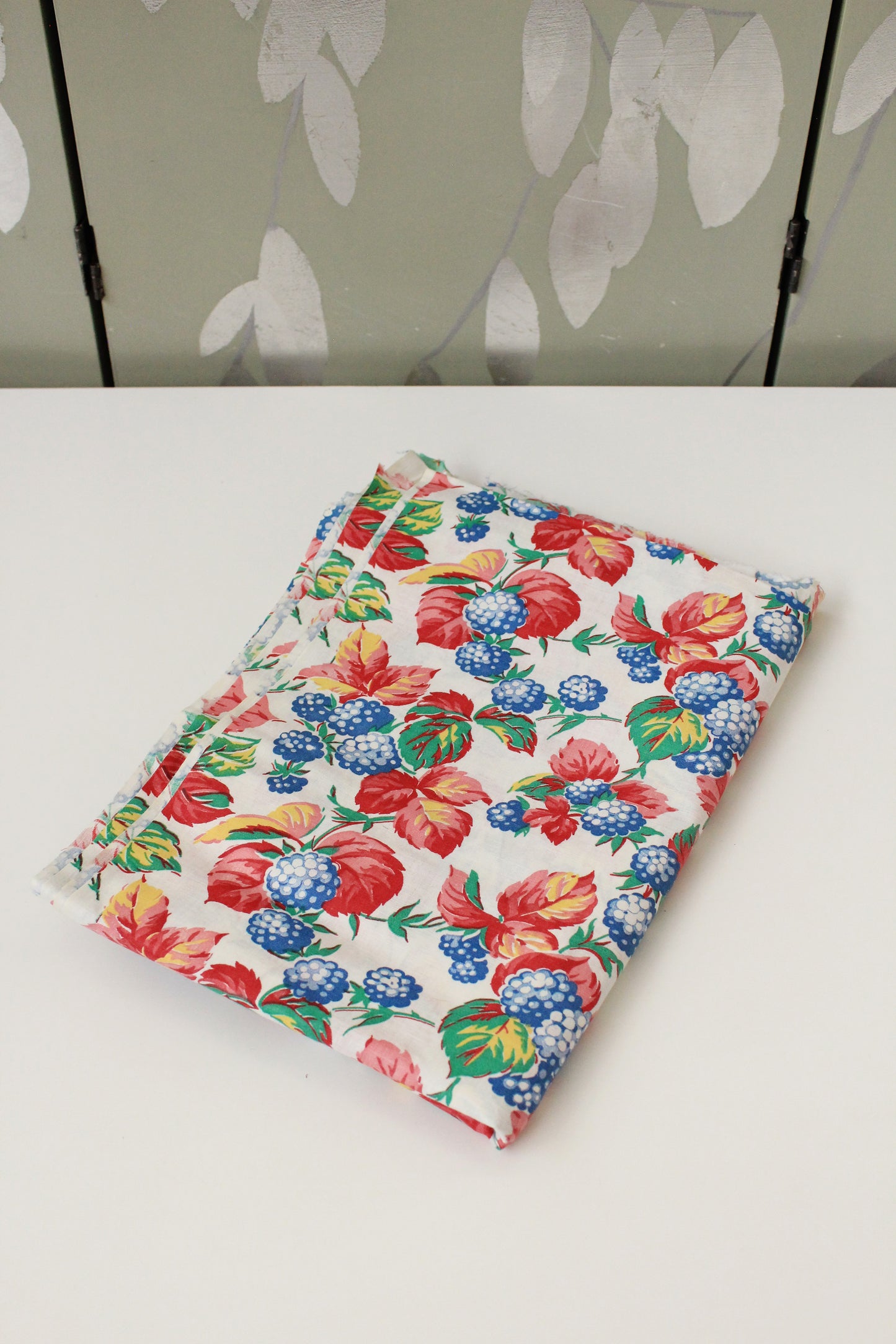 1940s Novelty Fruit Blue Berries On Leaves Cotton Sewing Fabric, 4 Yards