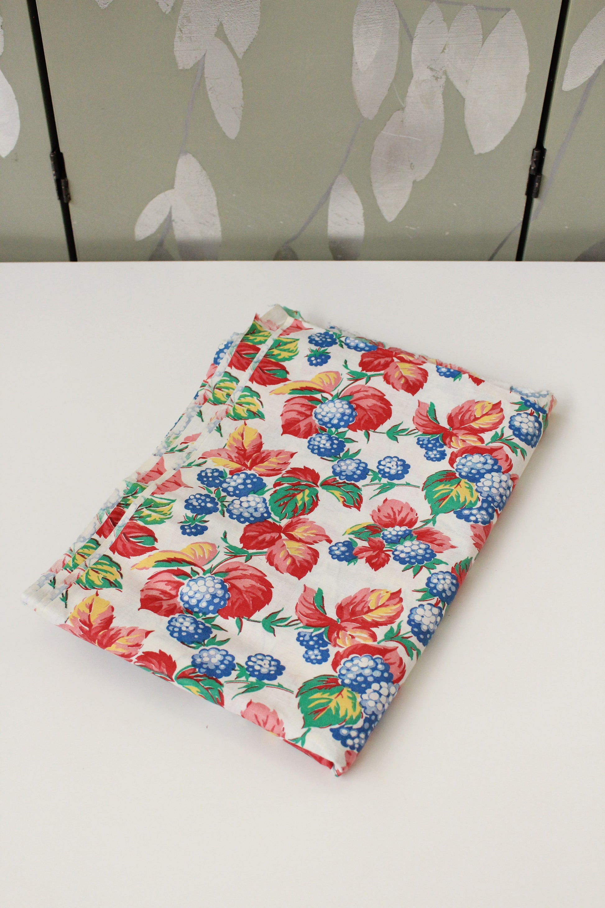 1940s Novelty Fruit Blue Berries On Leaves Cotton Sewing Fabric, 4 Yards