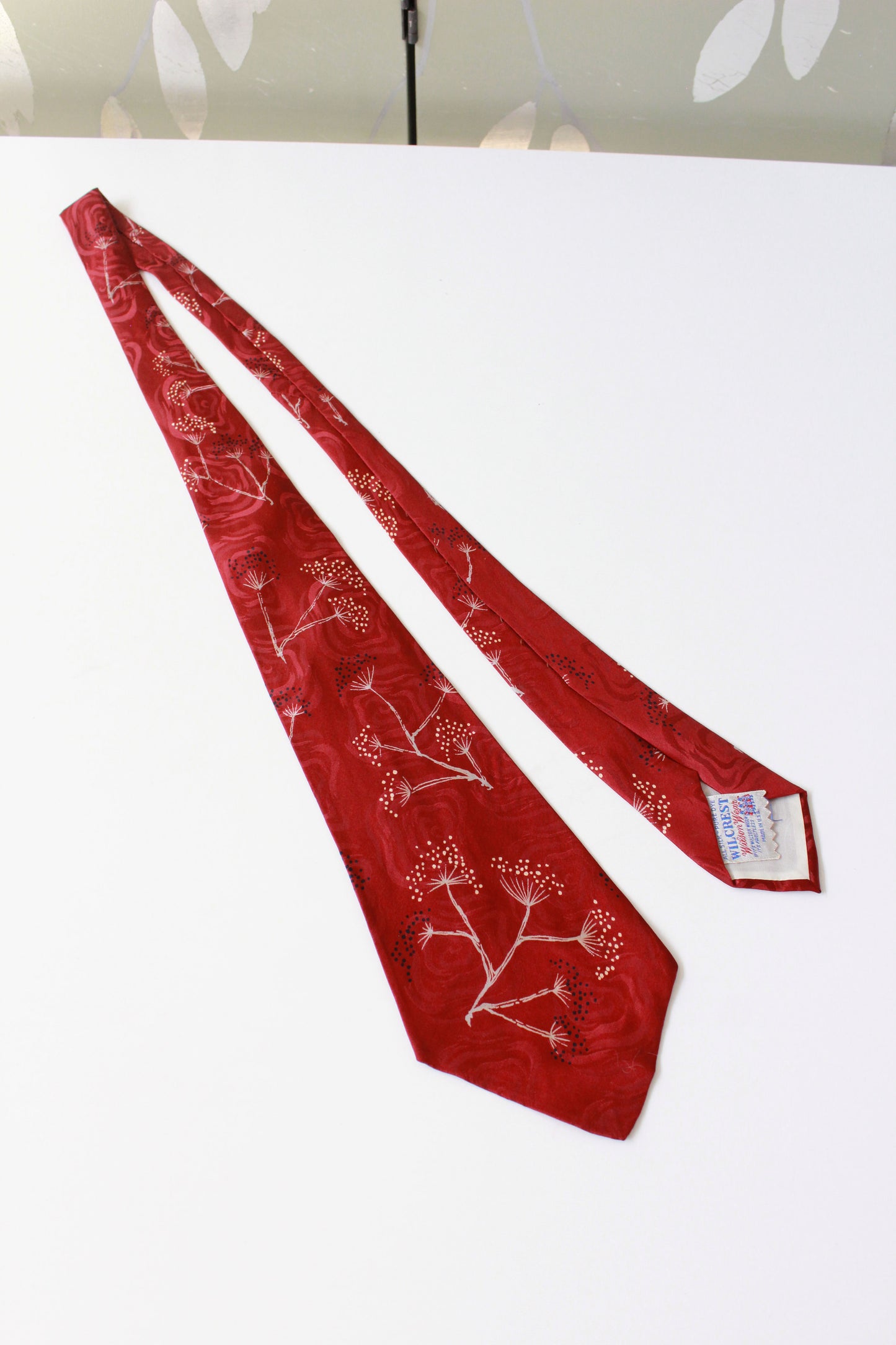 Vintage 1950s Silk Red Dandelion Flower Tie