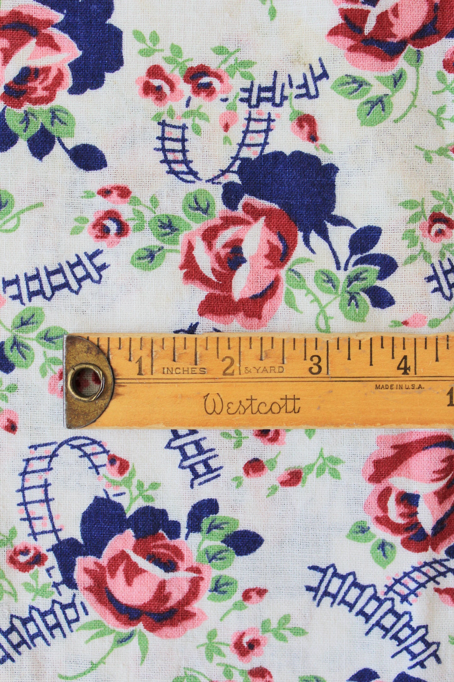 1940s Pink And Red Floral Feedsack Roses With White Picket Fence, Vintage Summer Sewing/Quilting Fabric