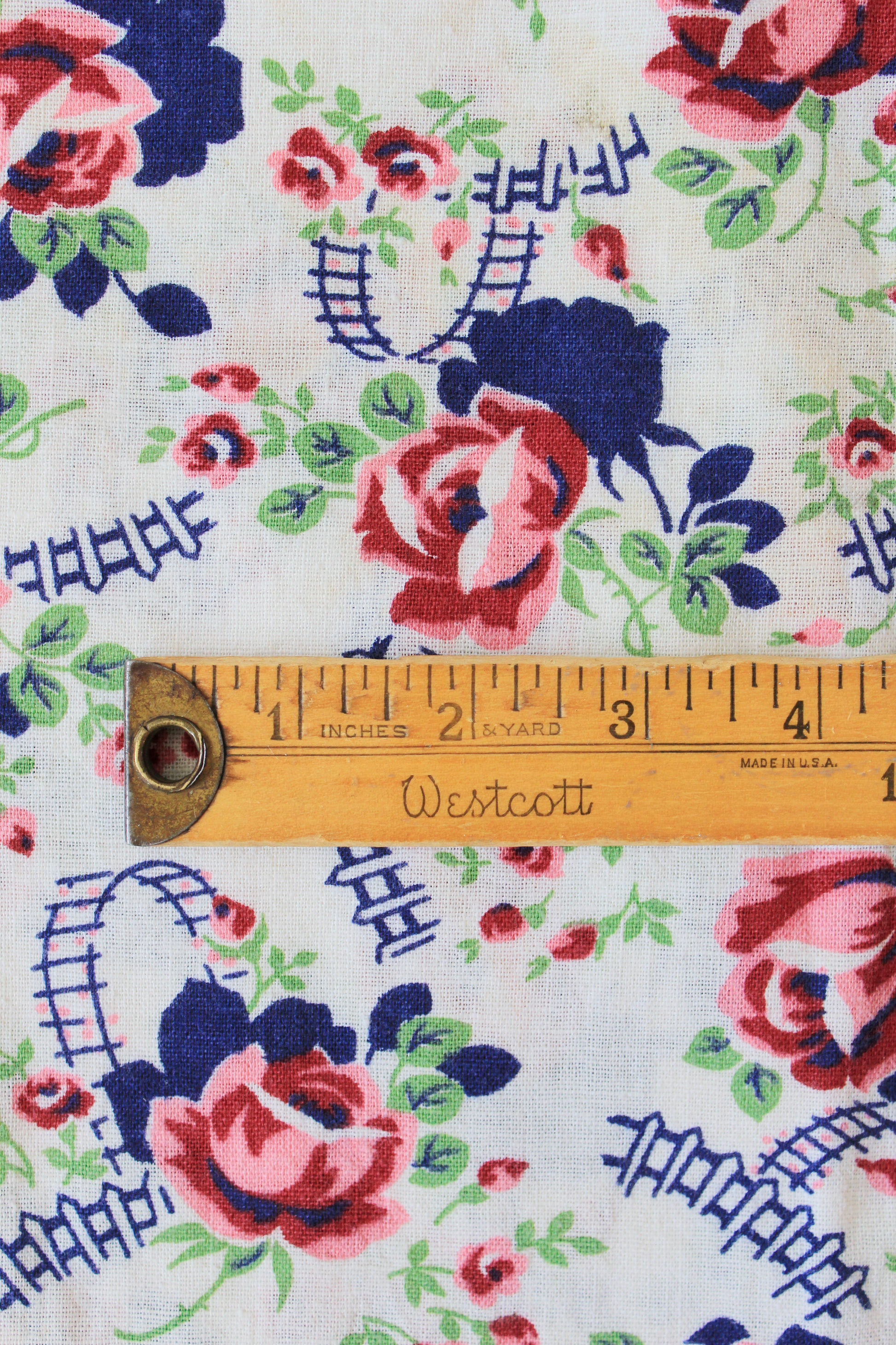 1940s Pink And Red Floral Feedsack Roses With White Picket Fence, Vintage Summer Sewing/Quilting Fabric