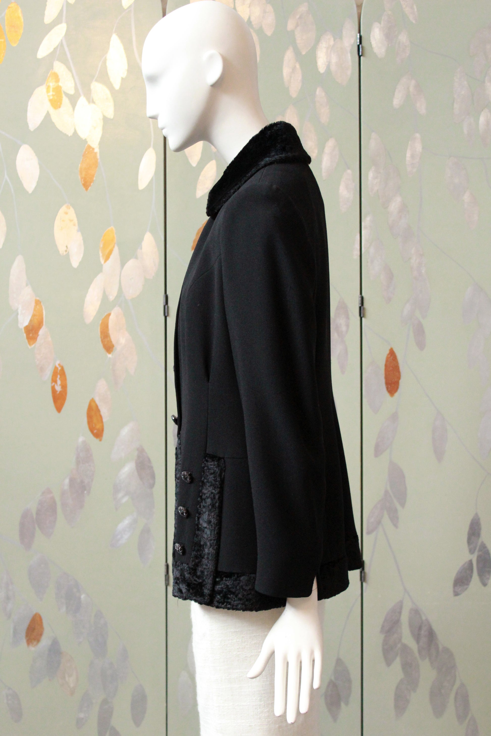  2000s Zelda Jacket With Faux Fur Trim And Collar 