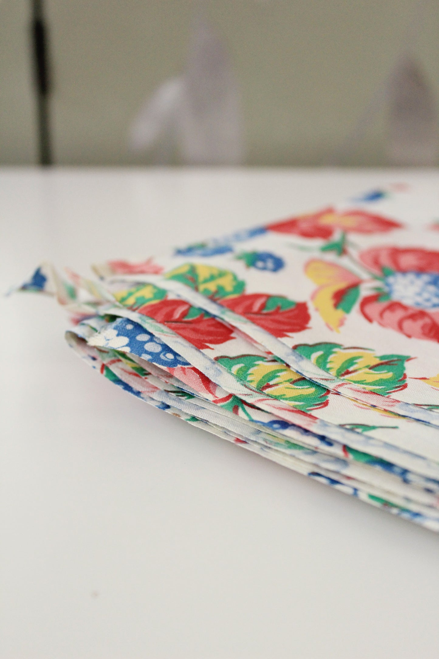 1940s Novelty Fruit Blue Berries On Leaves Cotton Sewing Fabric, 4 Yards