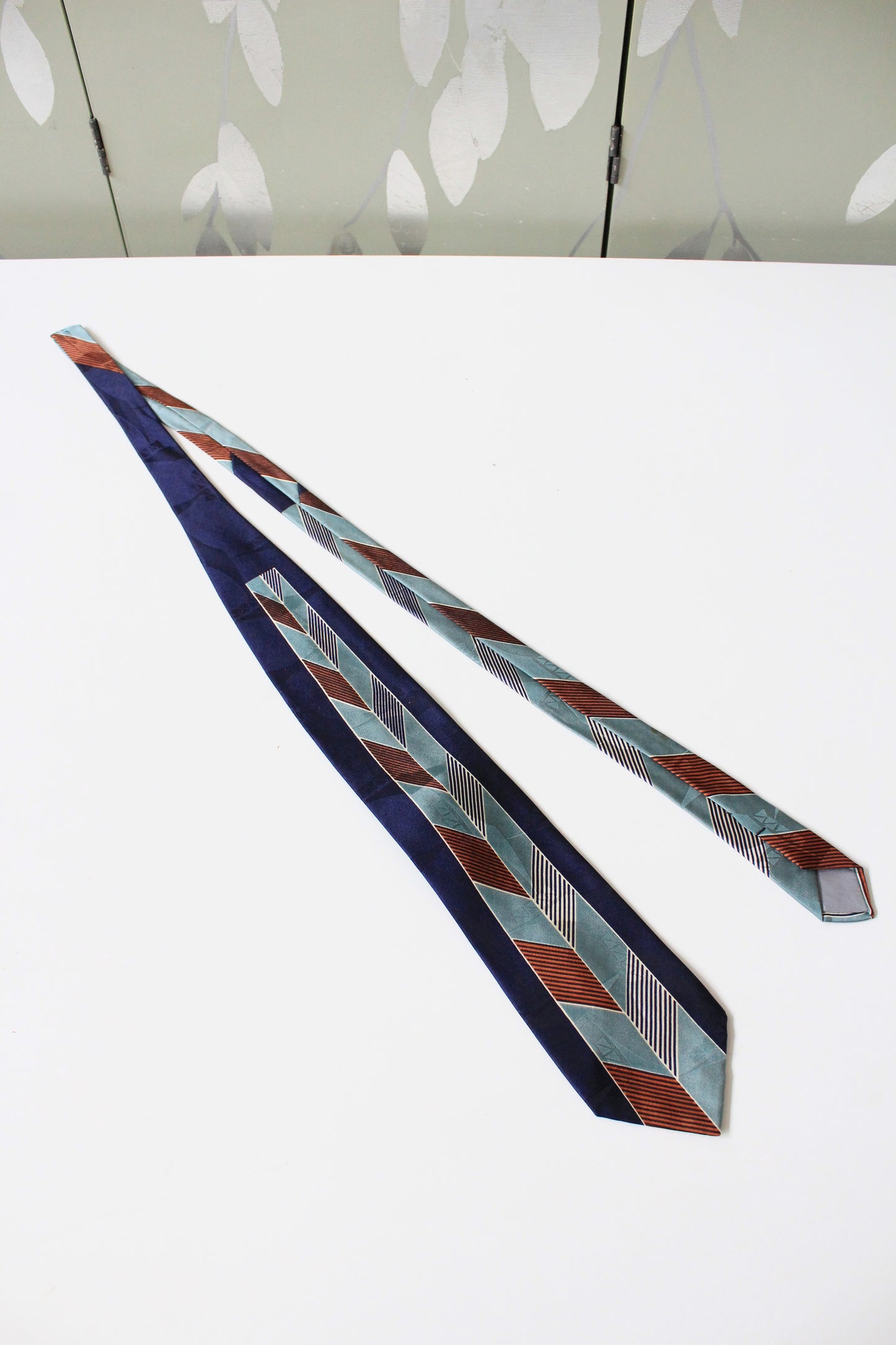 1990s Modules Blue And Teal Graphic Silk Tie 