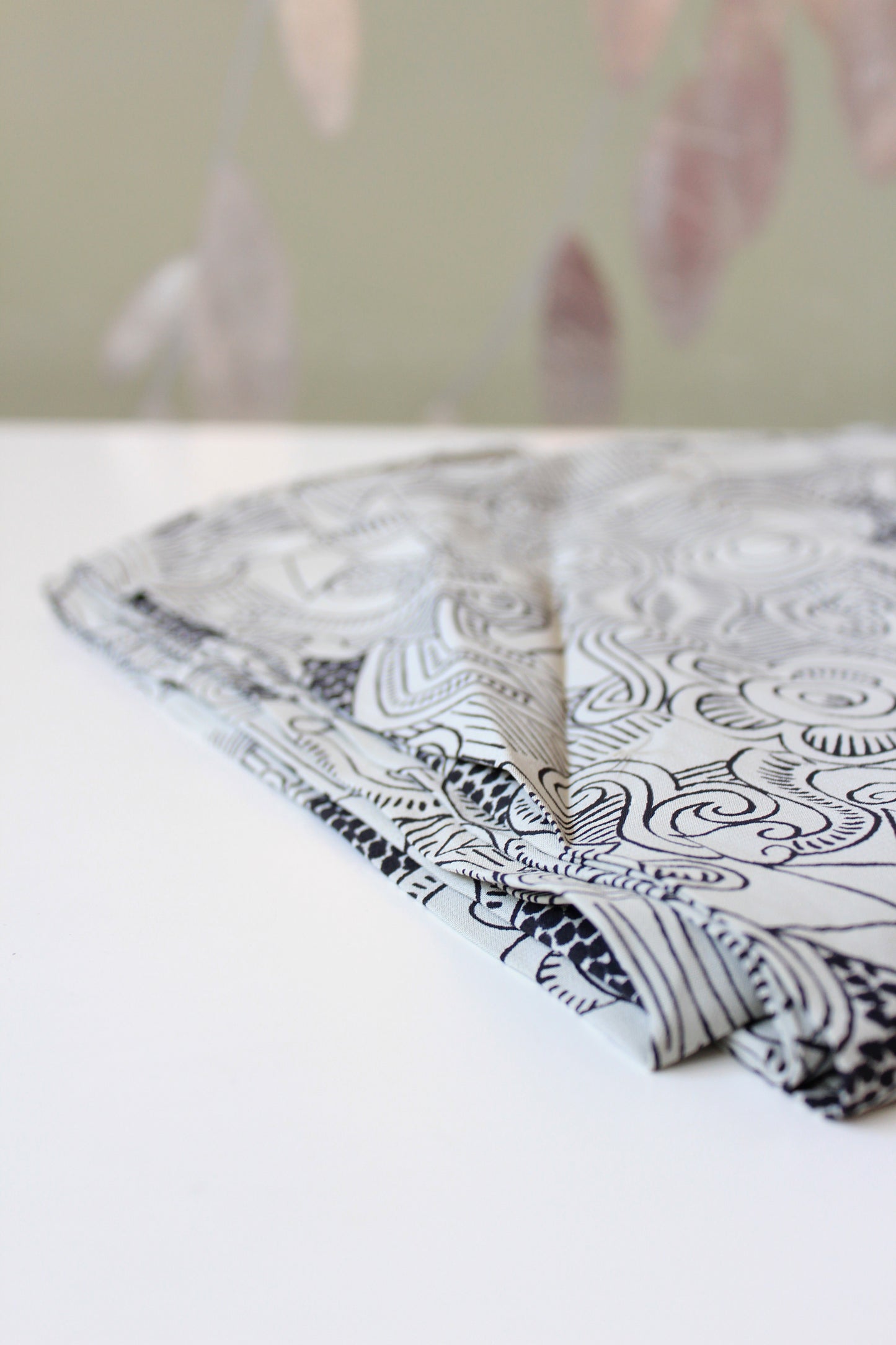 1940s Black And White Illustrated Swirl Print Rayon Sewing Fabric, 4.1 Yards