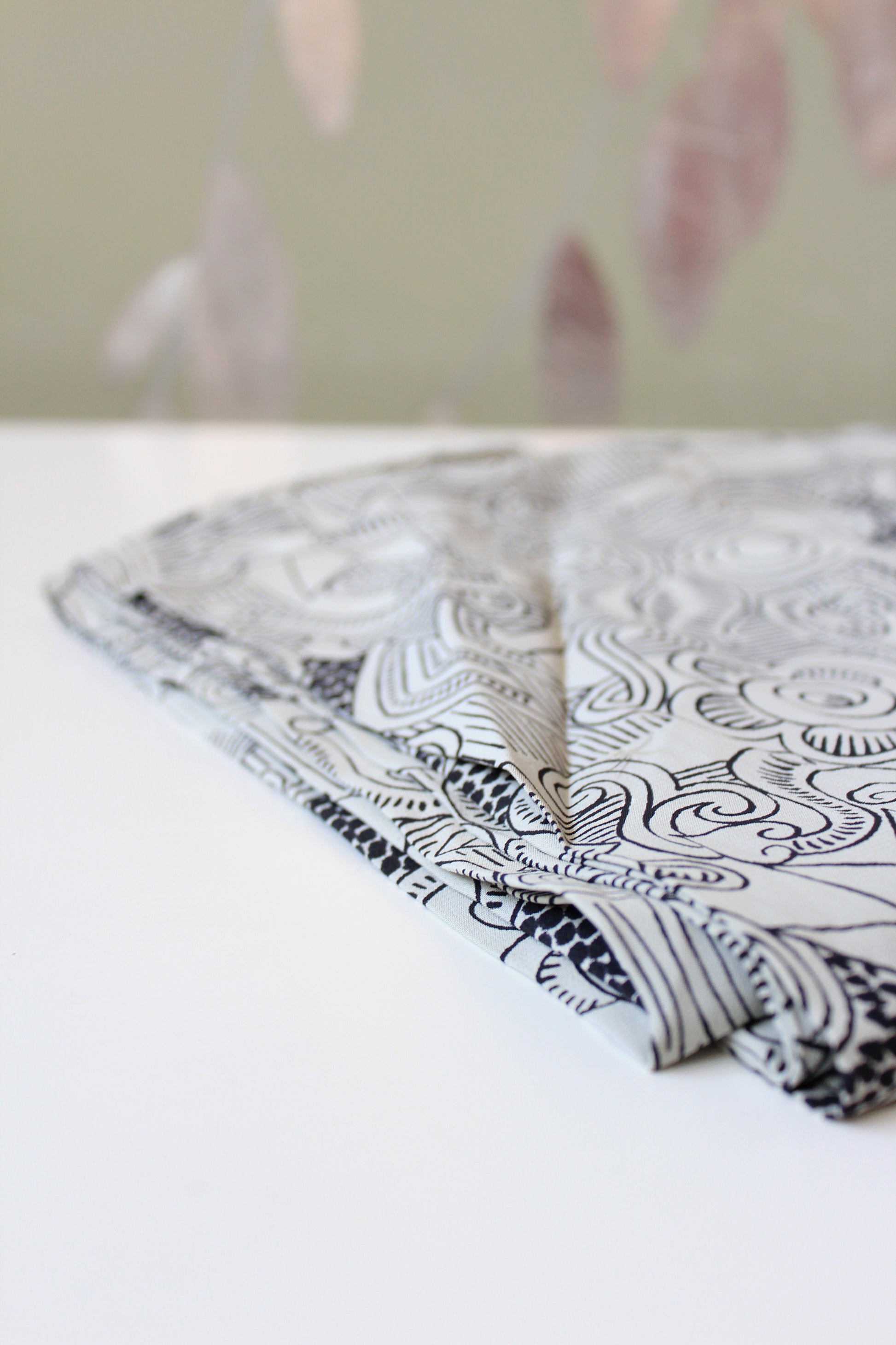 1940s Black And White Illustrated Swirl Print Rayon Sewing Fabric, 4.1 Yards