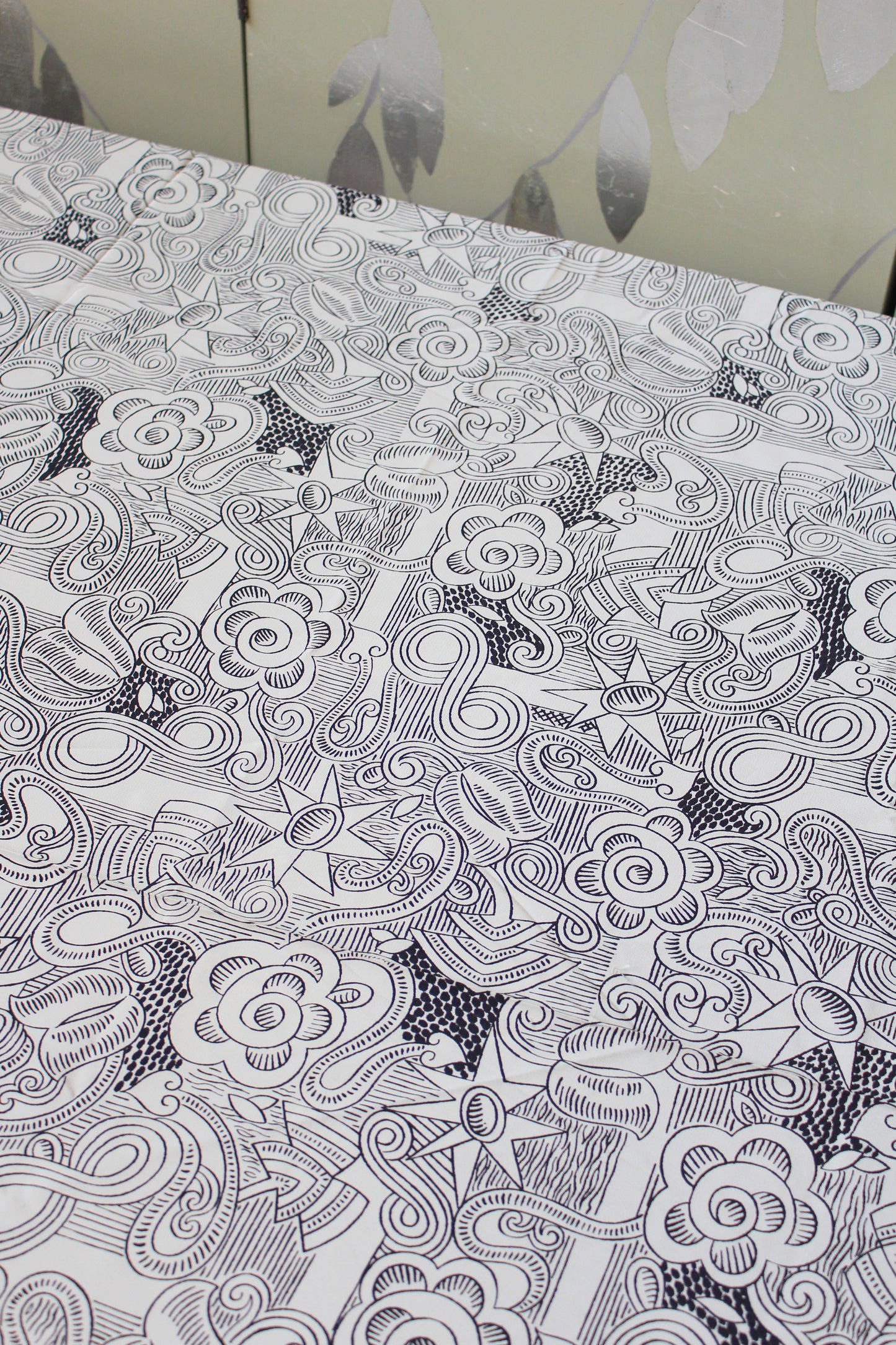 1940s Black And White Illustrated Swirl Print Rayon Sewing Fabric, 4.1 Yards