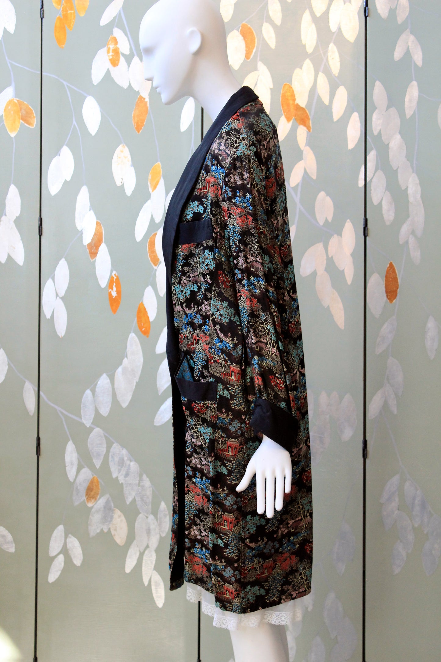 1950s Black Silk Robe With Chinese Flowers Motif, Medium