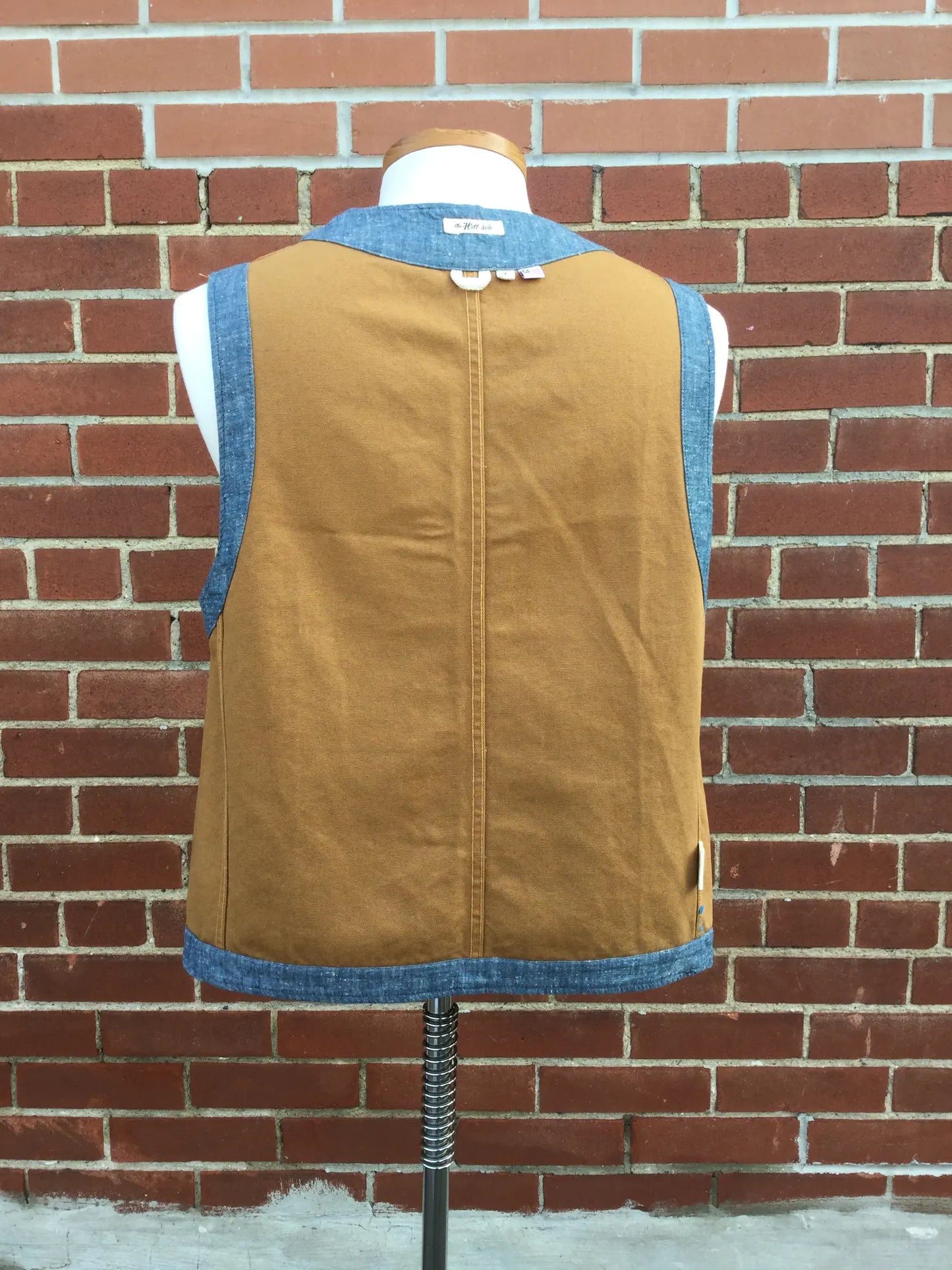 Men's "The Hill Side" American Brown Duck Canvas Weekend Chore Vest, Large