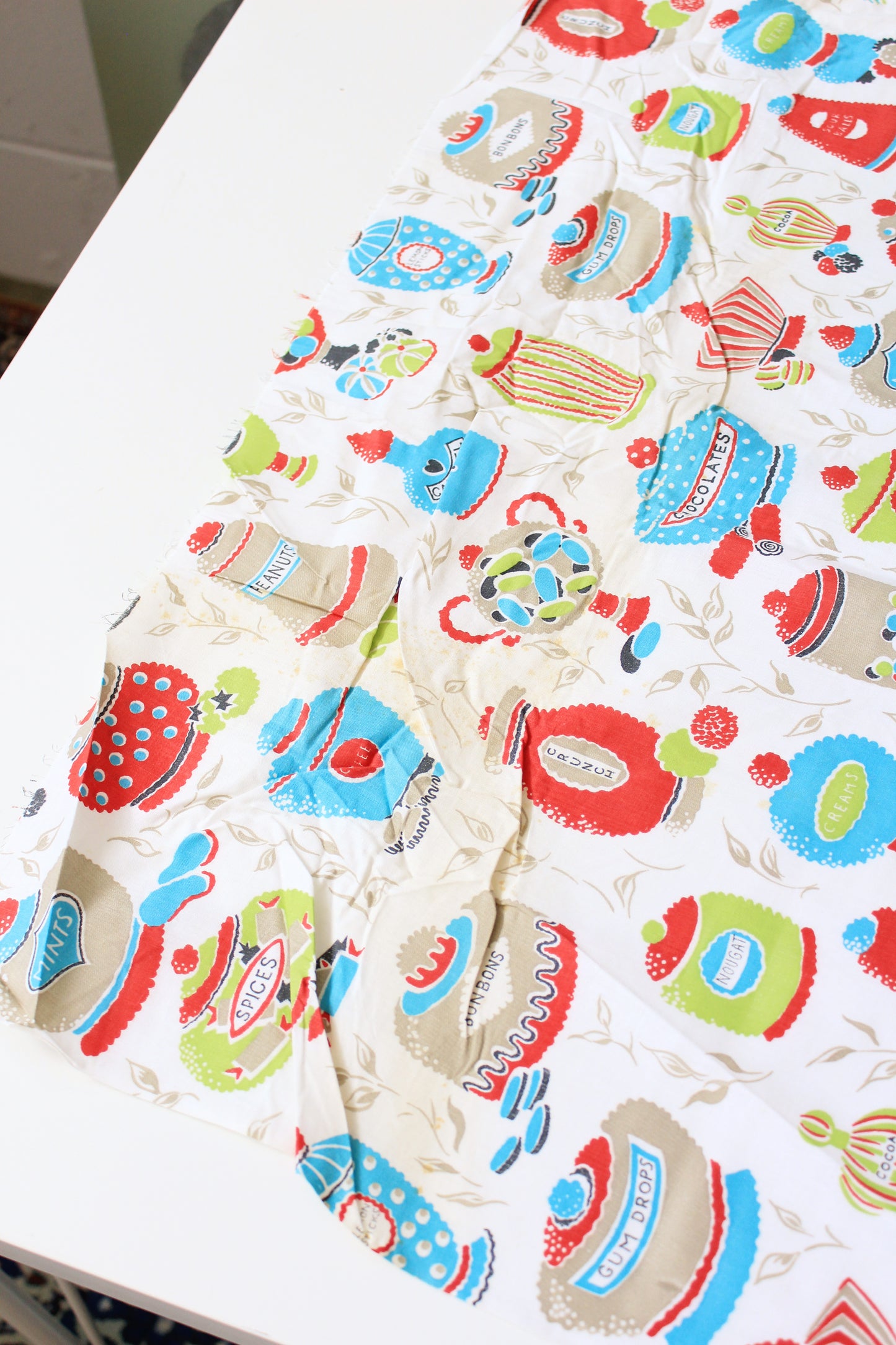 1960s Novelty Print Candy Store Jars In Red/Green/Teal Cotton Sewing Fabric, 7.9 Yards