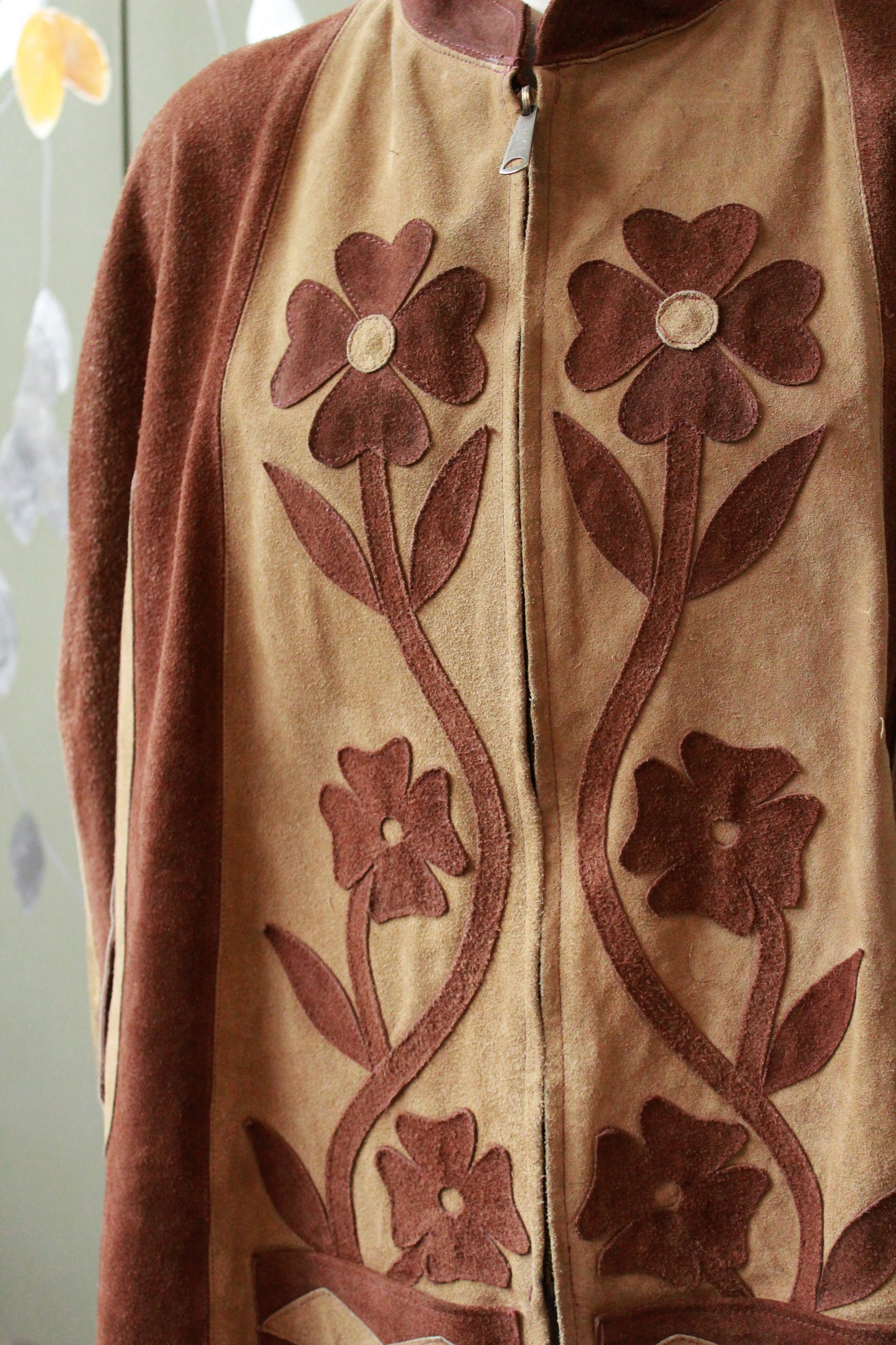 NEEDS PRICE 1970s Floral Dual Toned Brown Suede Cape 