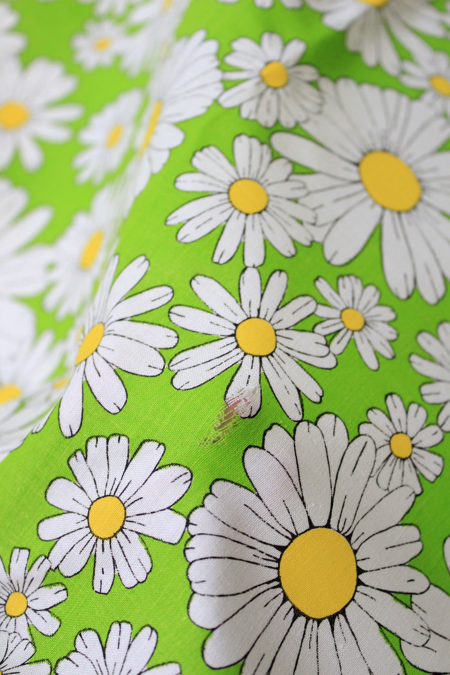 1960s Lime Green Cotton Sewing Fabric With Daisy Flowers , 3.8 Yards