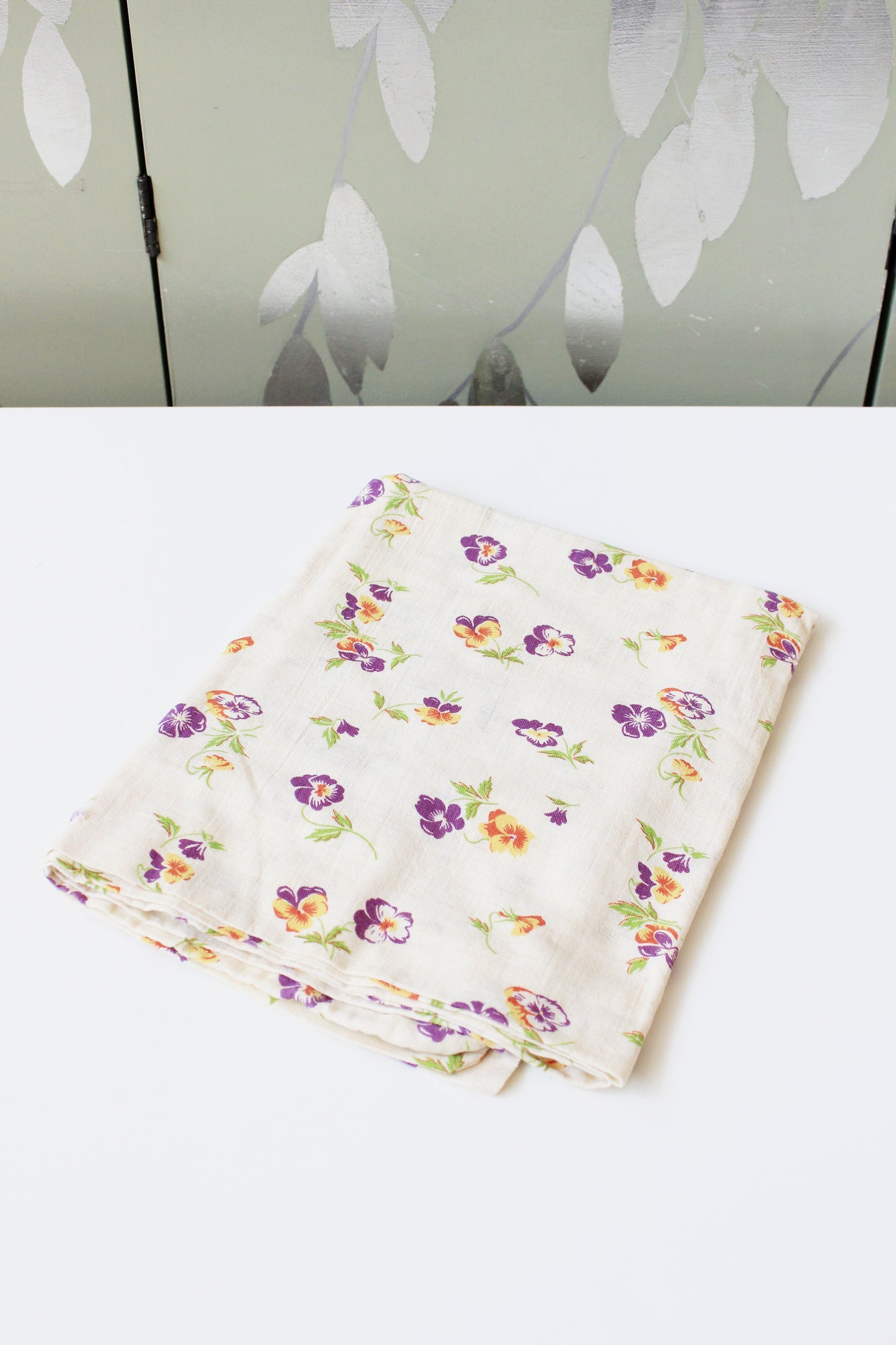 1940s Cream, Orange And Purple Illustrated Floral Feedsack , Vintage Summer Sewing/Quilting Fabric