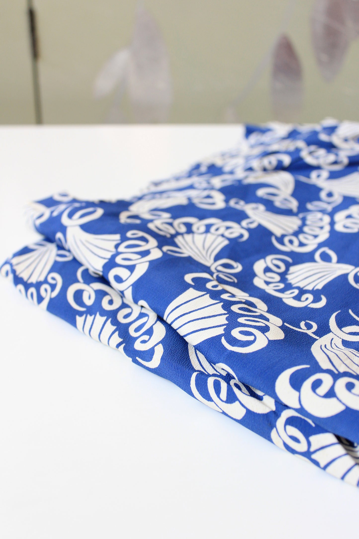 1940s Blue And White Fan Print Rayon Sewing Fabric, 4.6 Yards