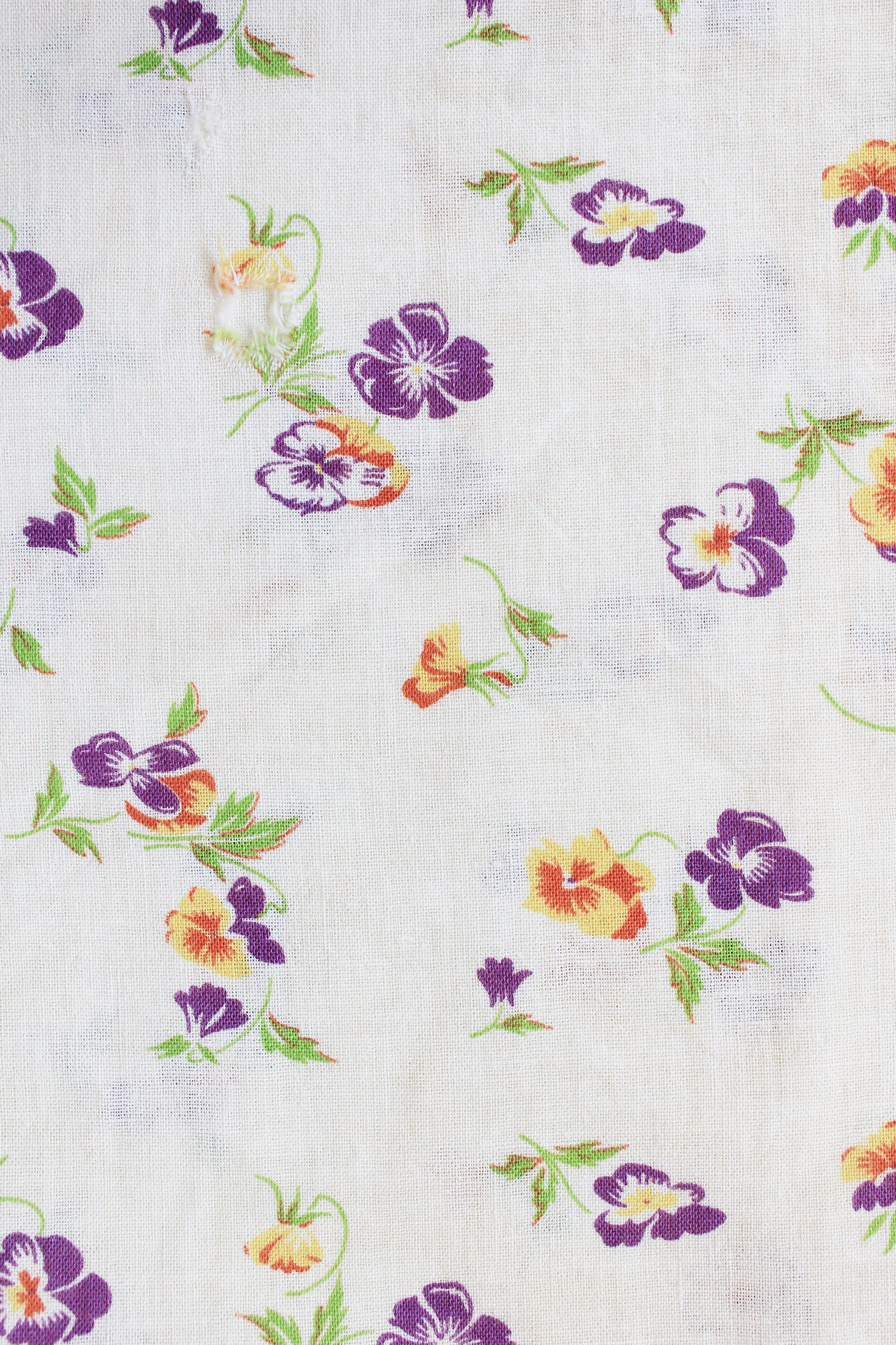 1940s Cream, Orange And Purple Illustrated Floral Feedsack , Vintage Summer Sewing/Quilting Fabric