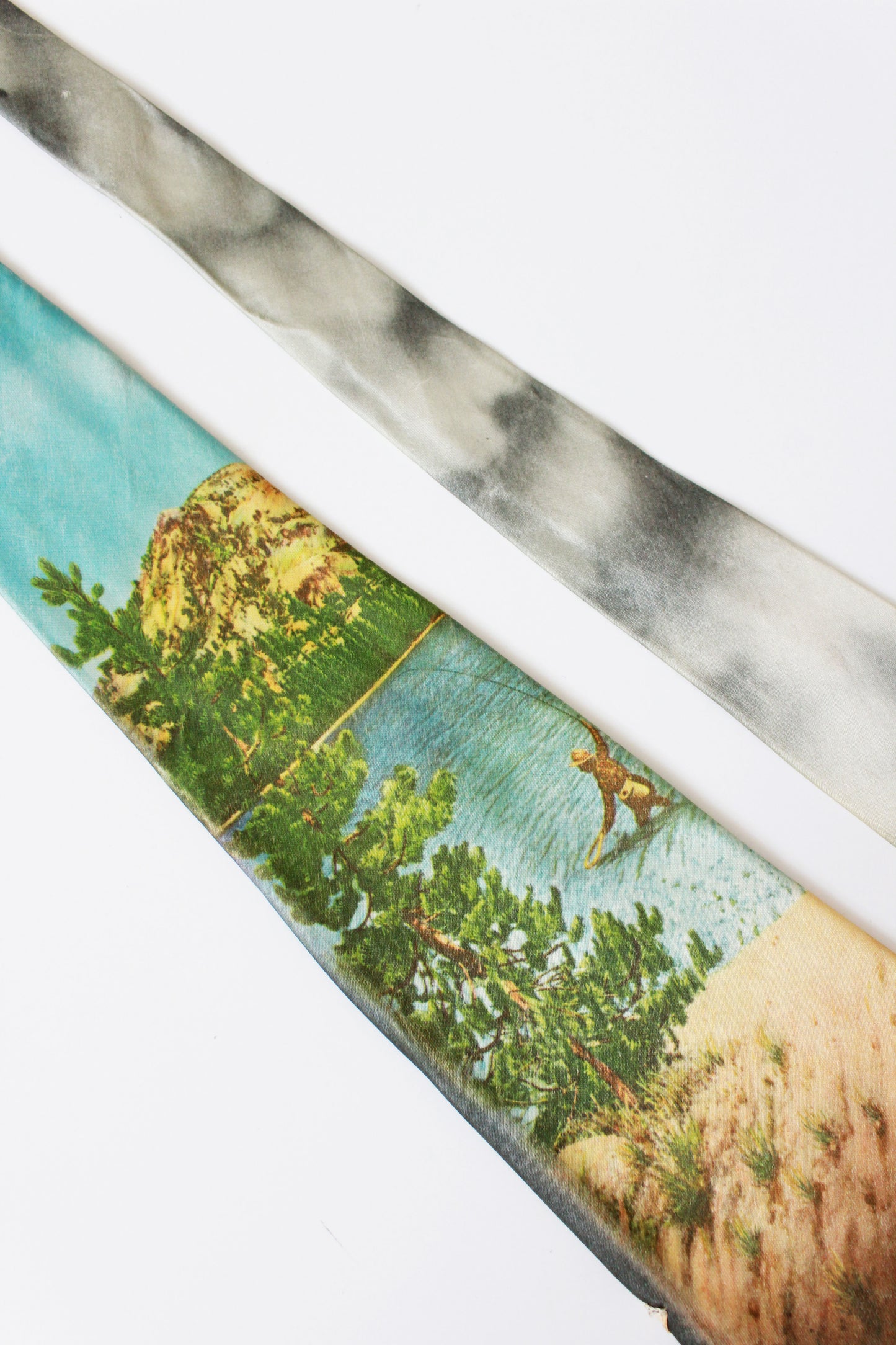 Vintage 1950s Water Fishing Photo Print Rayon Tie, Mid Century 