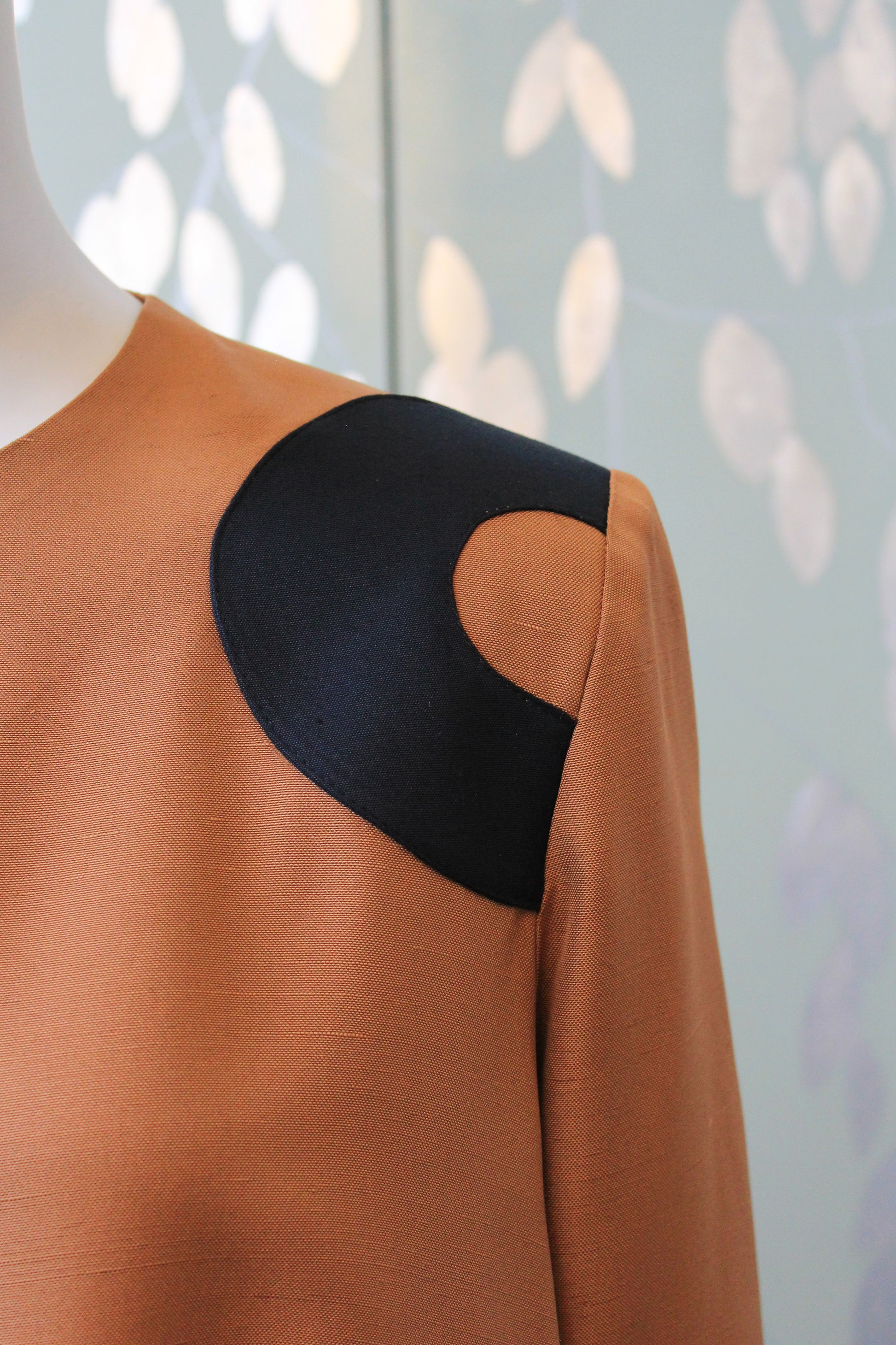 1980s Brown and Cream Graphic Colour Block Shift Dress, Medium