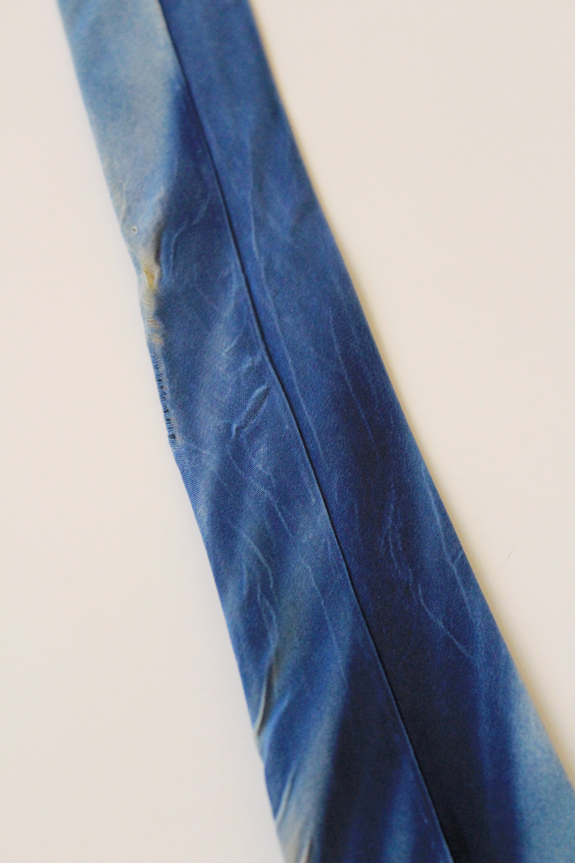 Vintage 1940s Blue And Maroon Pond Plants Hand Painted Tie