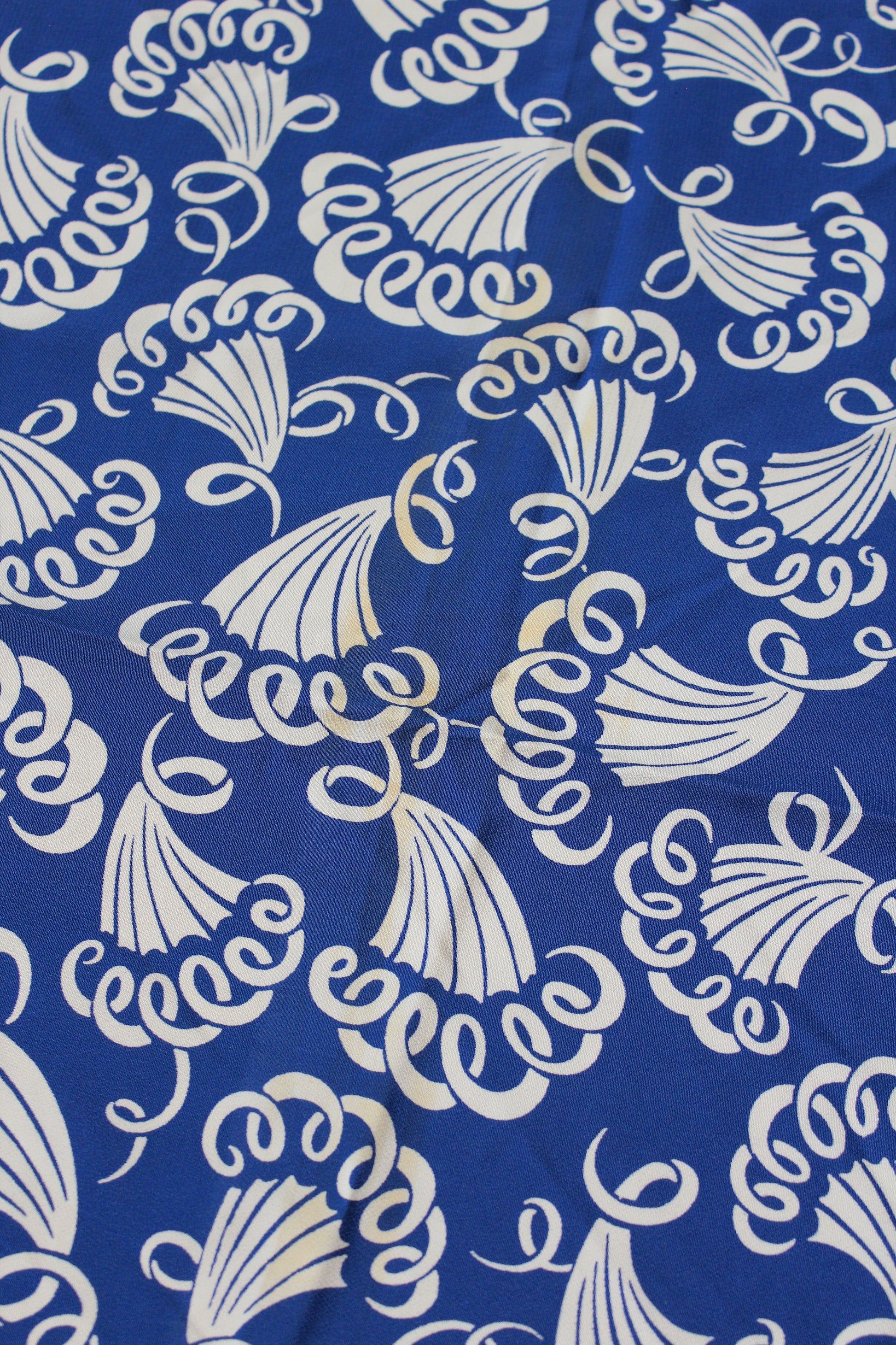 1940s Blue And White Fan Print Rayon Sewing Fabric, 4.6 Yards