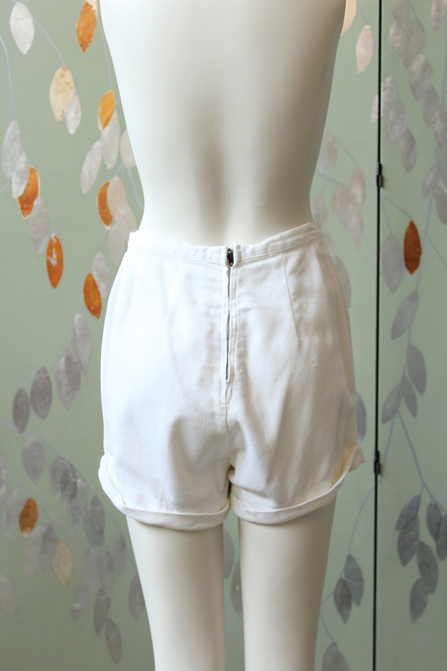1950s Jantzen White High Waisted Athletic Shorts, Small