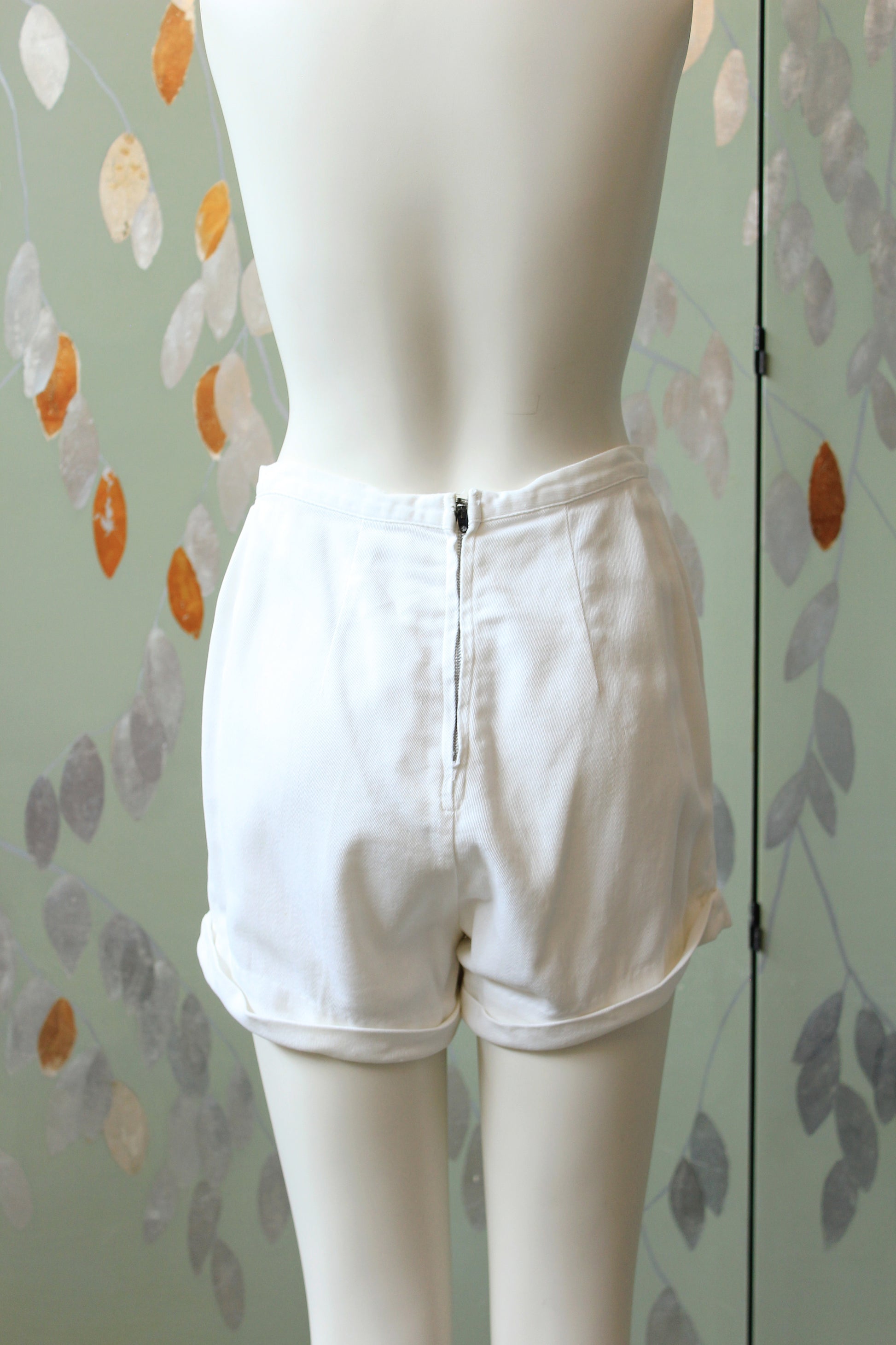 1950s Jantzen White High Waisted Athletic Shorts, Small