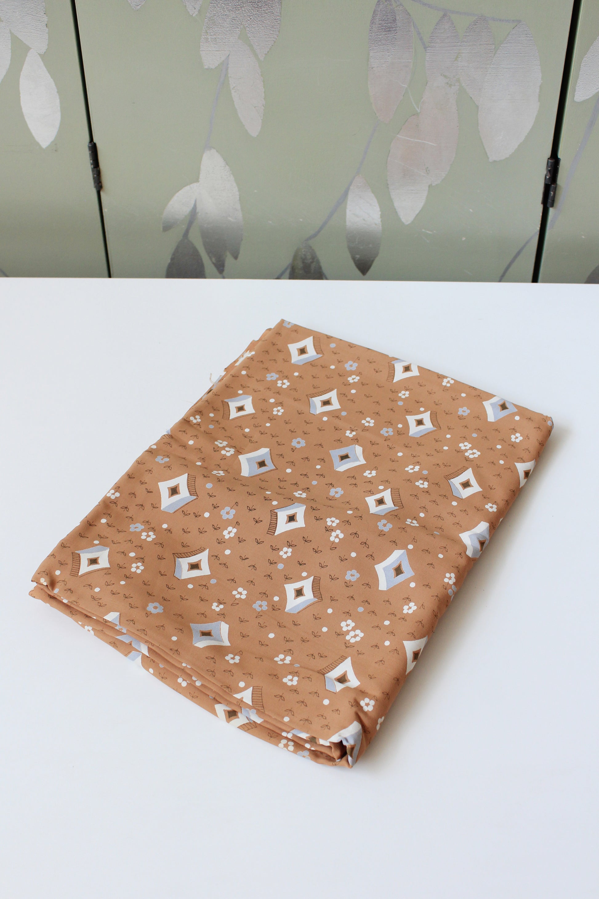 1940s Brown Abstract Square/Diamond And Floral Print Rayon  Fabric, 4 Yards