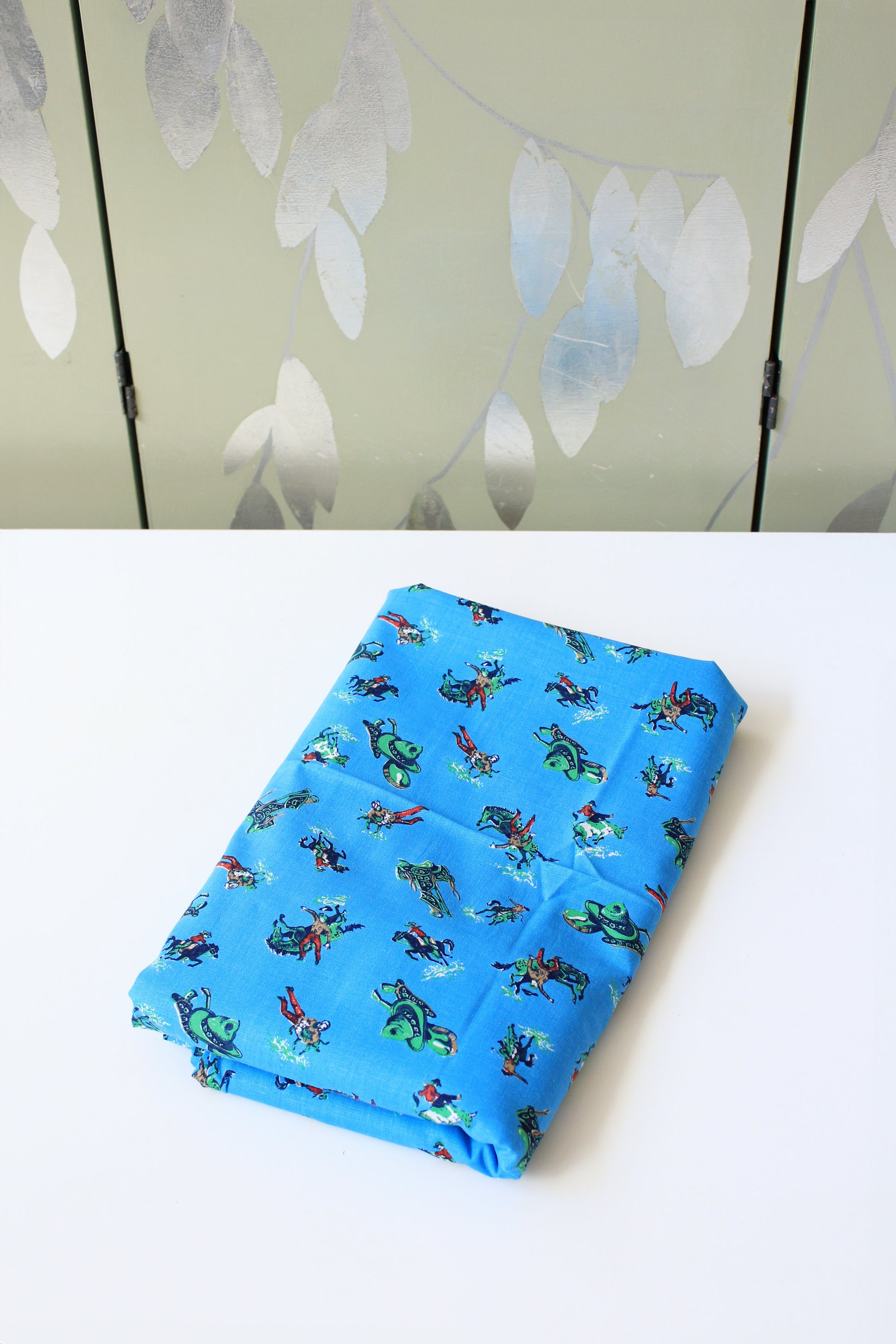 1960s Novelty Western Cowboy Print In Bright Blue Cotton Sewing Fabric, 3.6 Yards