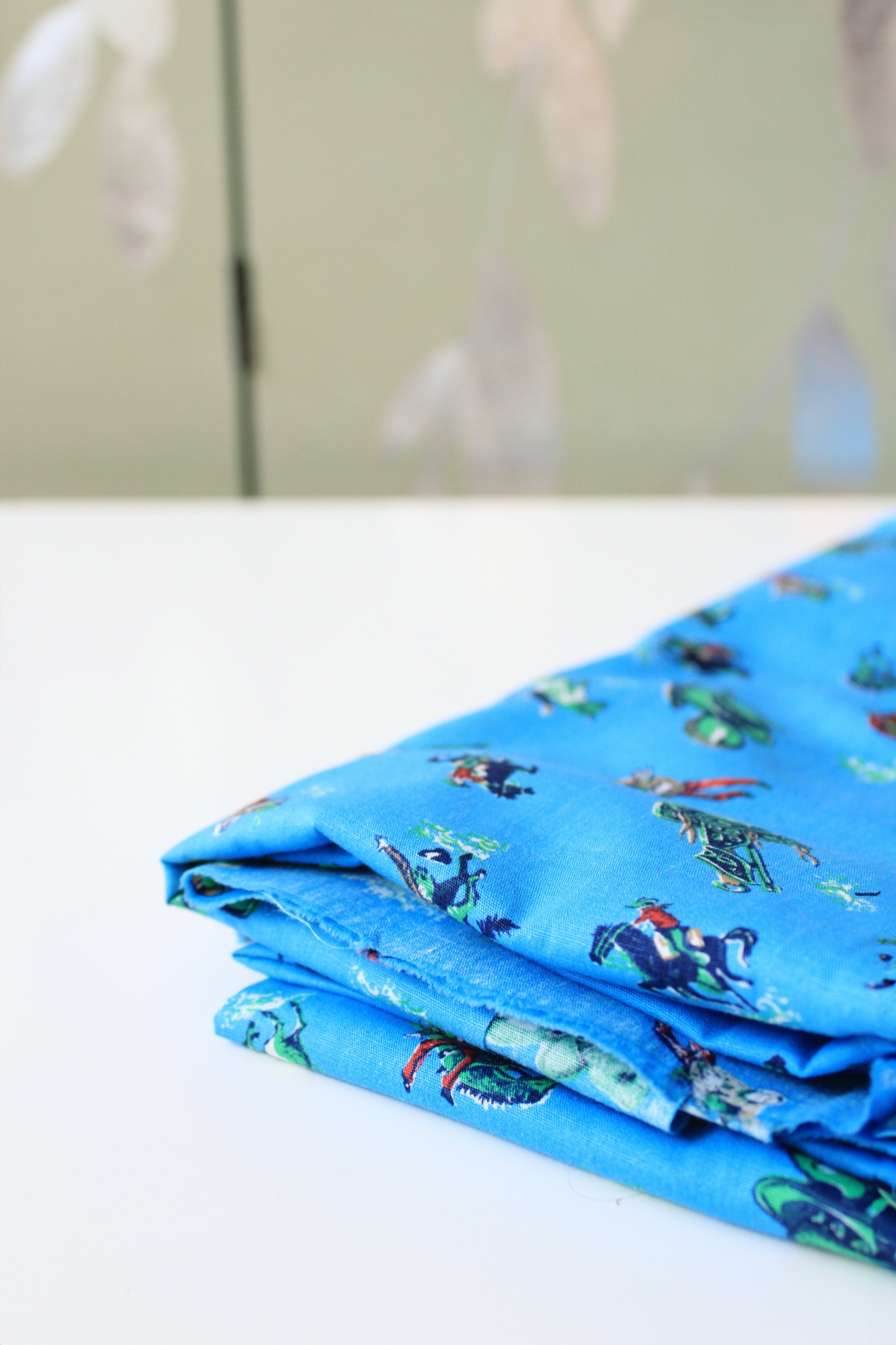 1960s Novelty Western Cowboy Print In Bright Blue Cotton Sewing Fabric, 3.6 Yards