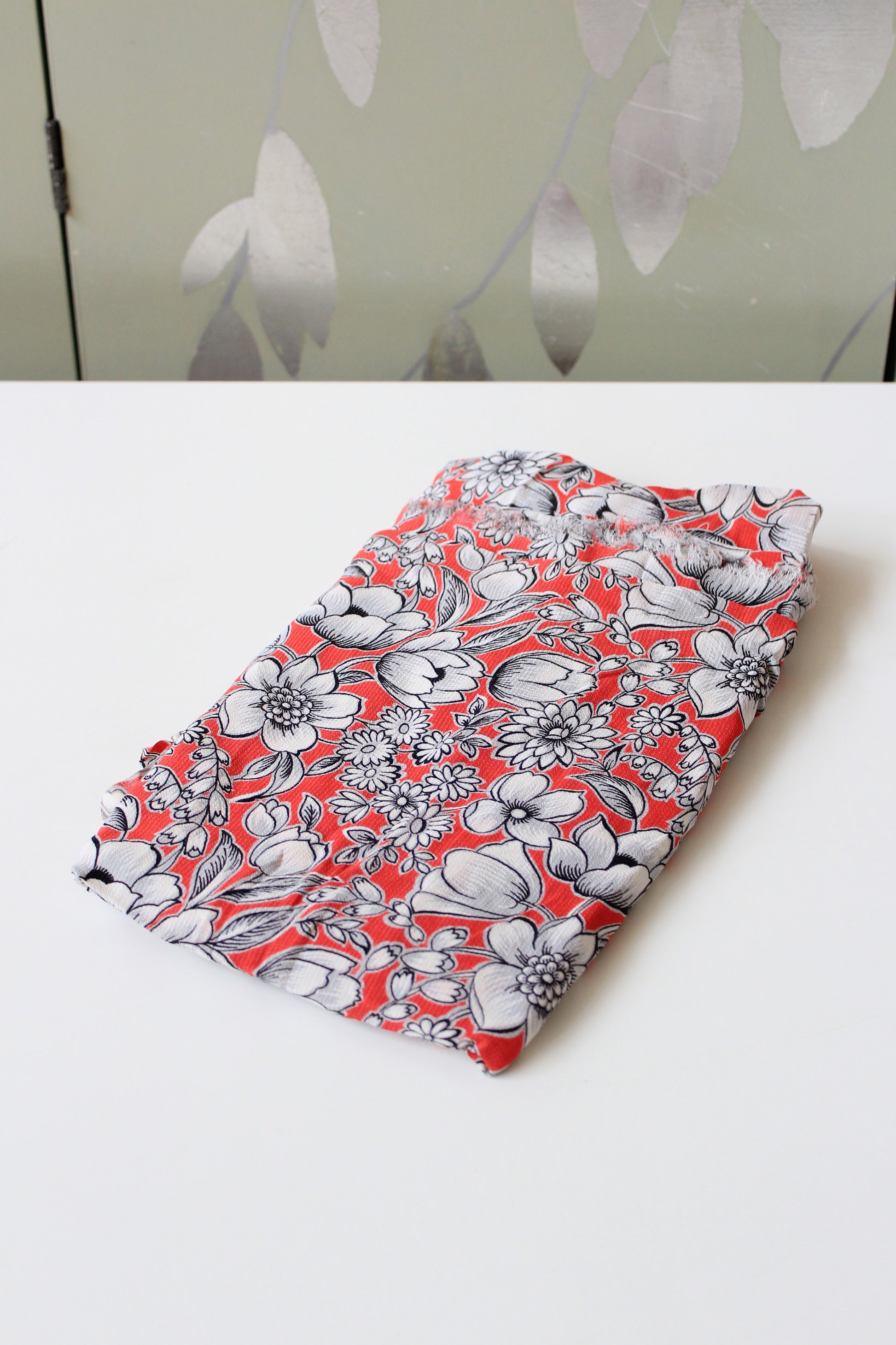 1940s Coral White And Black Floral Print Rayon Sewing Fabric, 2.25 Yards